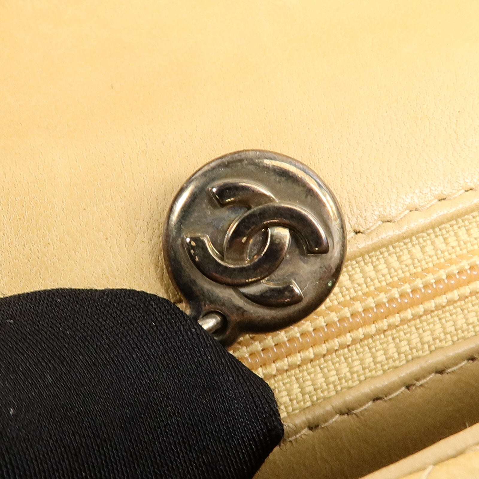 CHANEL 羊皮皮革Mini Classic 17鏈帶肩背袋
