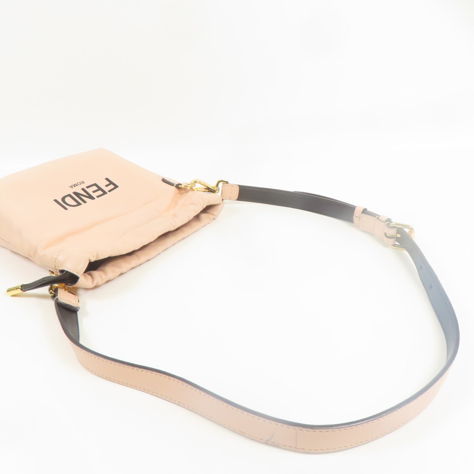 FENDI 羊皮皮革Shoulder Bag金扣肩背袋