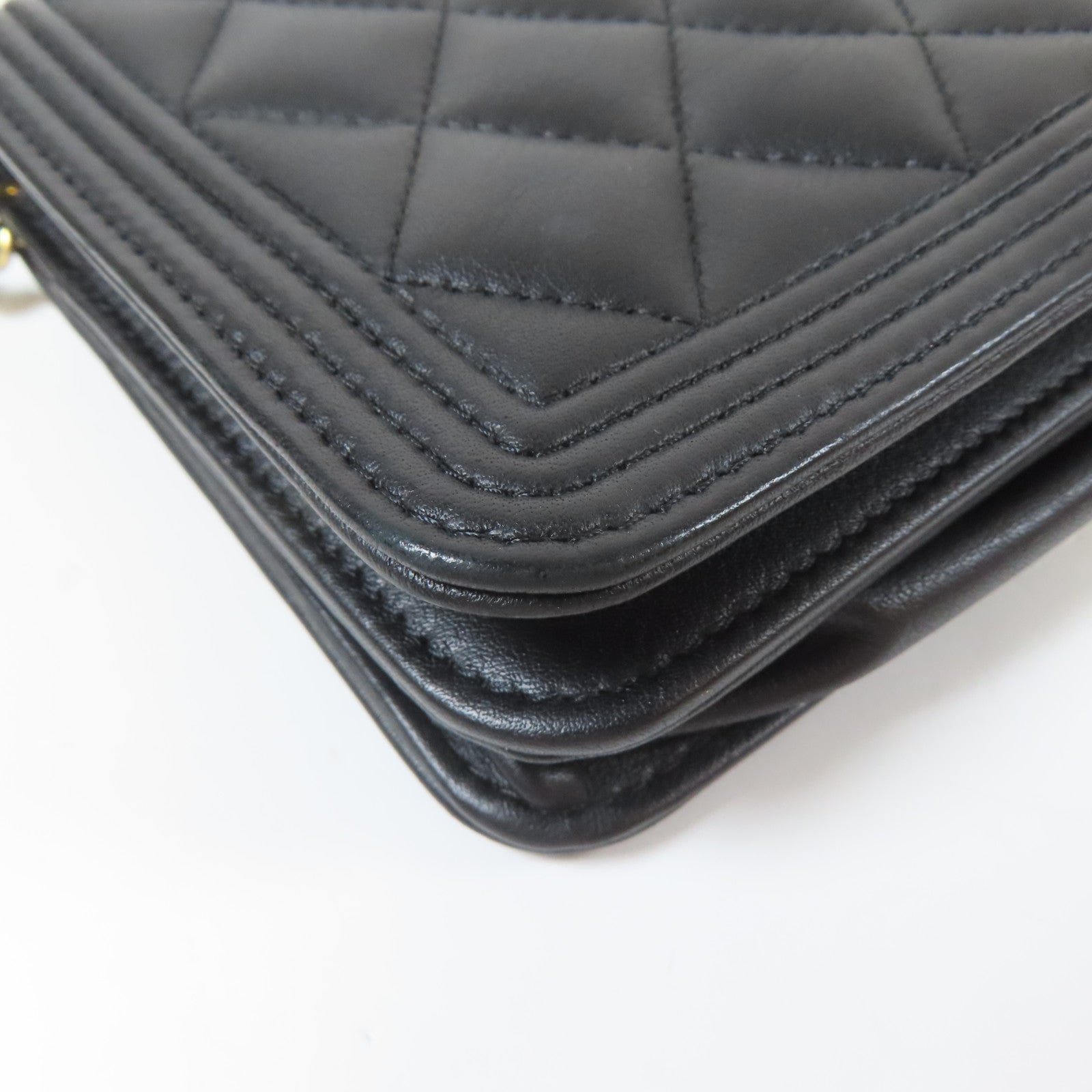 CHANEL 【激減優惠】菱格羊皮皮革Boy WOC Wallet On Chain金扣鏈帶肩背袋黑色