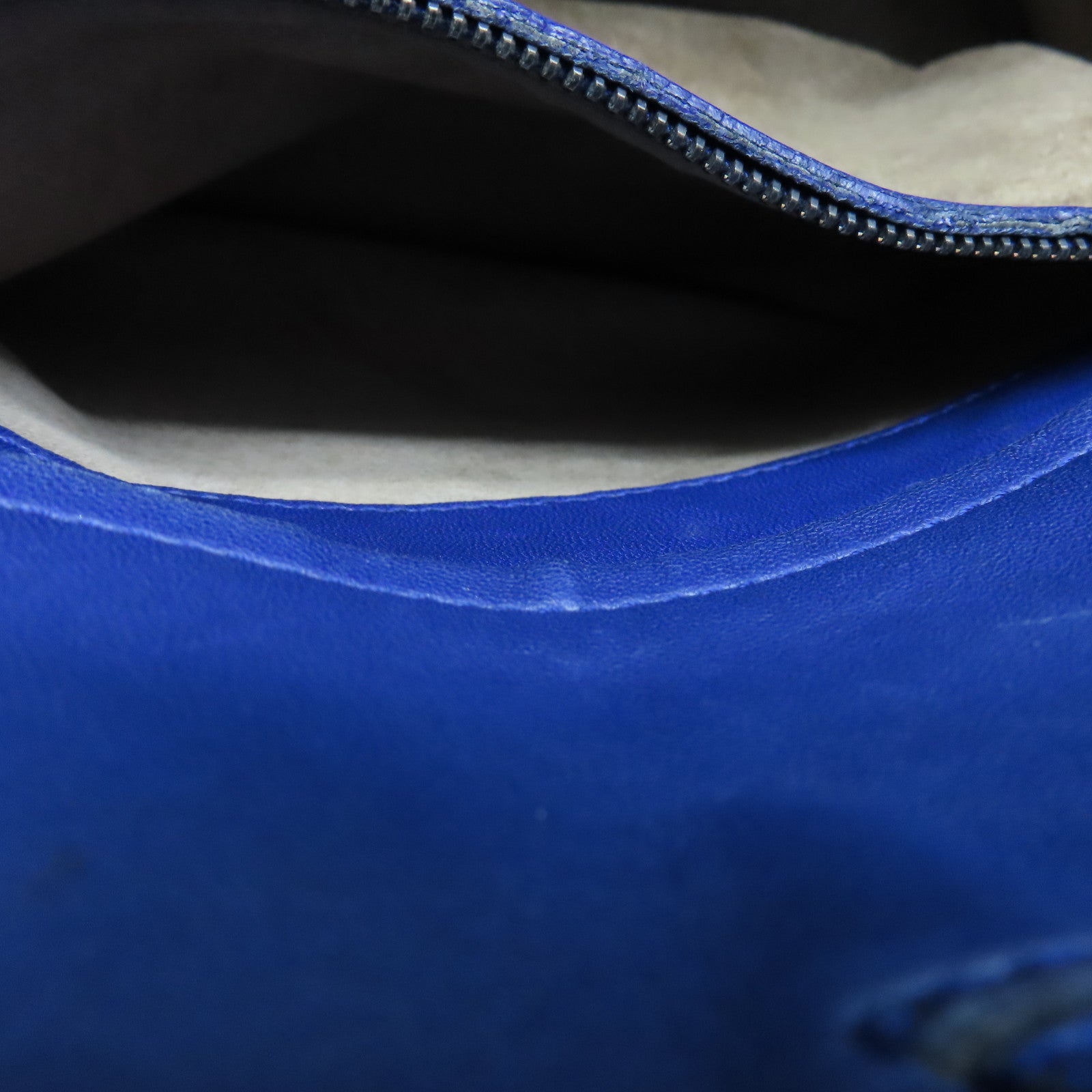 BOTTEGA VENETA Diamond Sheepskin Leather Hand Bag Blue