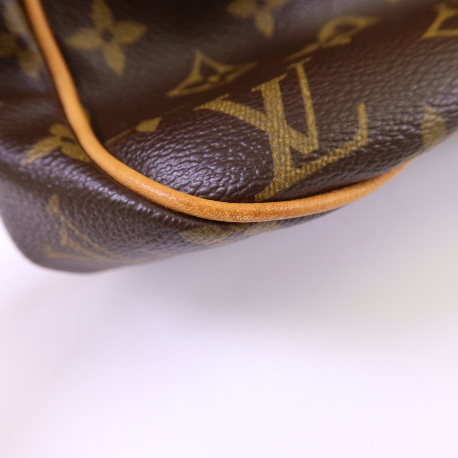 LOUIS VUITTON Monogram Batignolles Horizontal金扣肩背袋