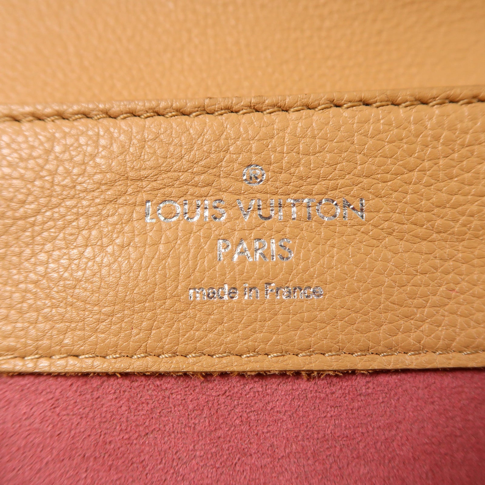 LOUIS VUITTON 皮革Lockme Backpack銀扣背包