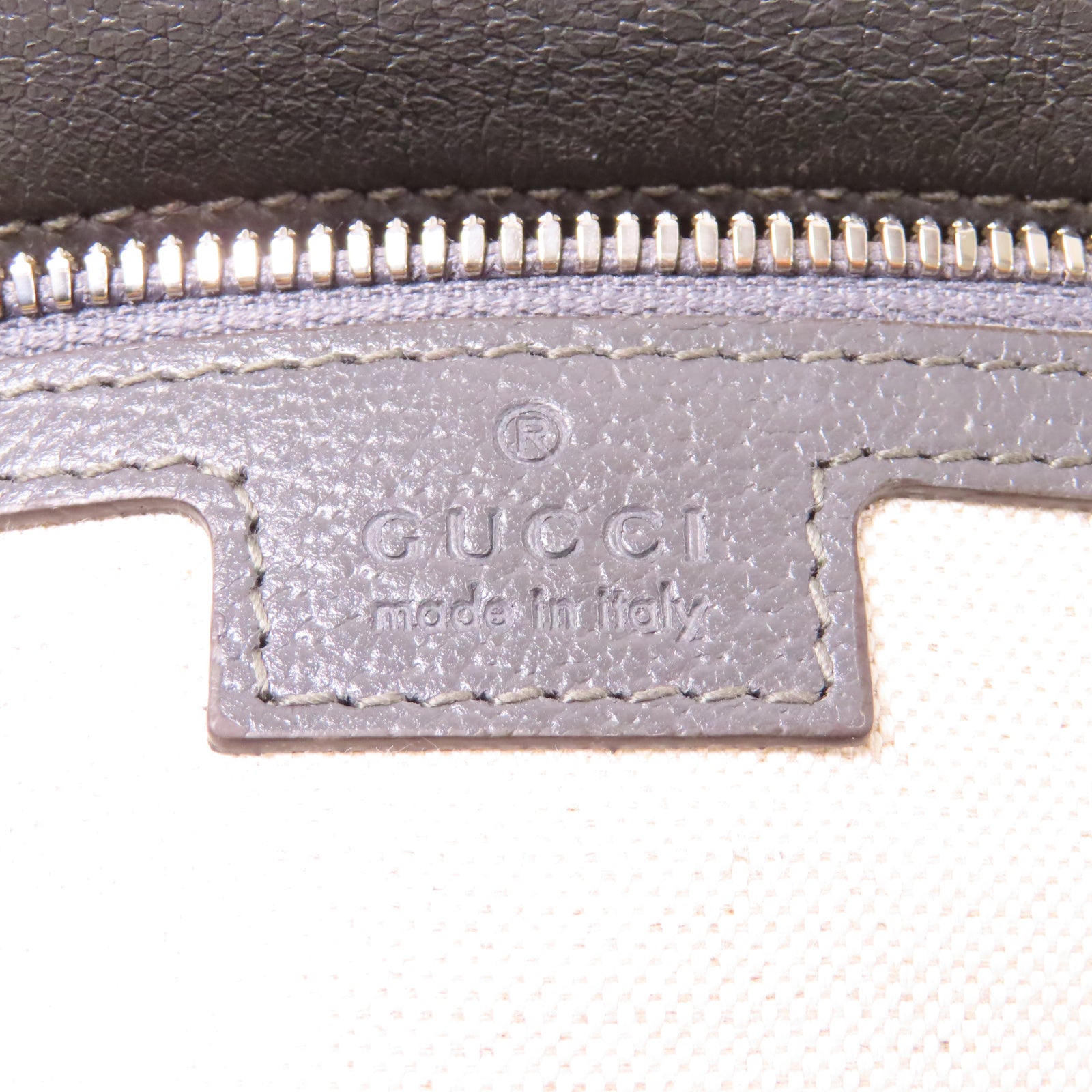 GUCCI 塗層帆布Shoulder Bag銀扣肩背袋灰色