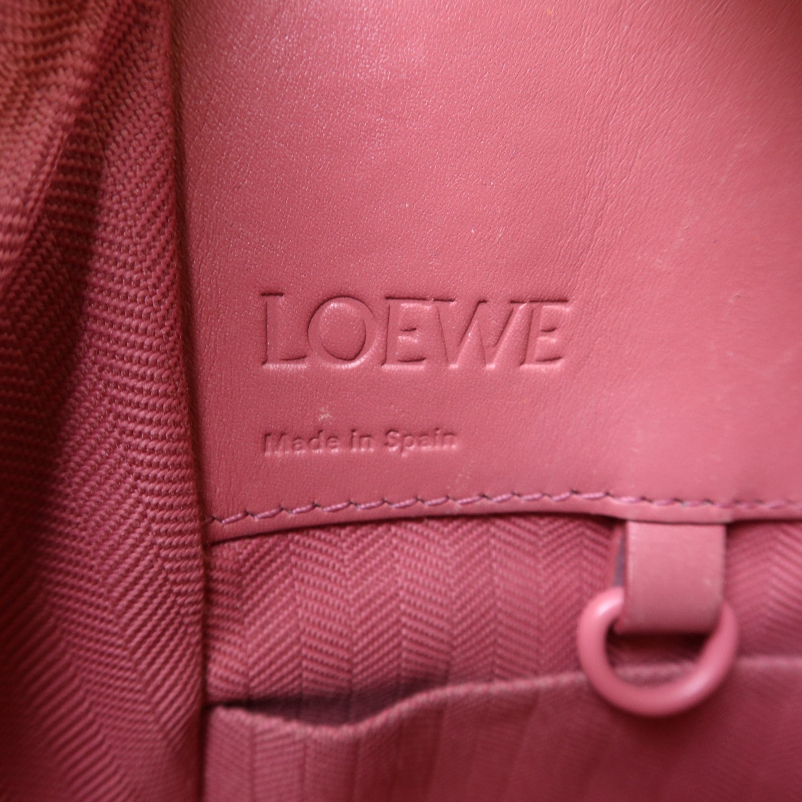 LOEWE 牛皮皮革Hammock Small金扣手挽肩背兩用袋