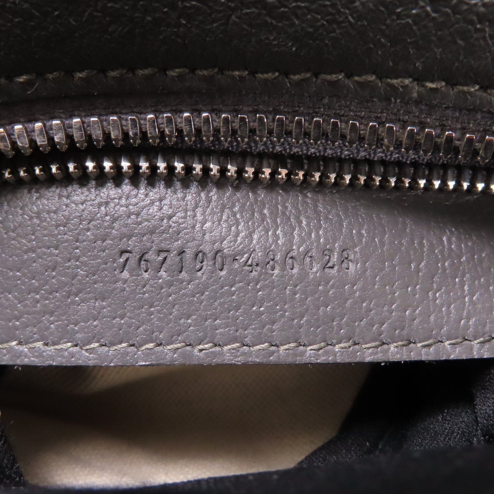 GUCCI 塗層帆布Shoulder Bag銀扣肩背袋灰色