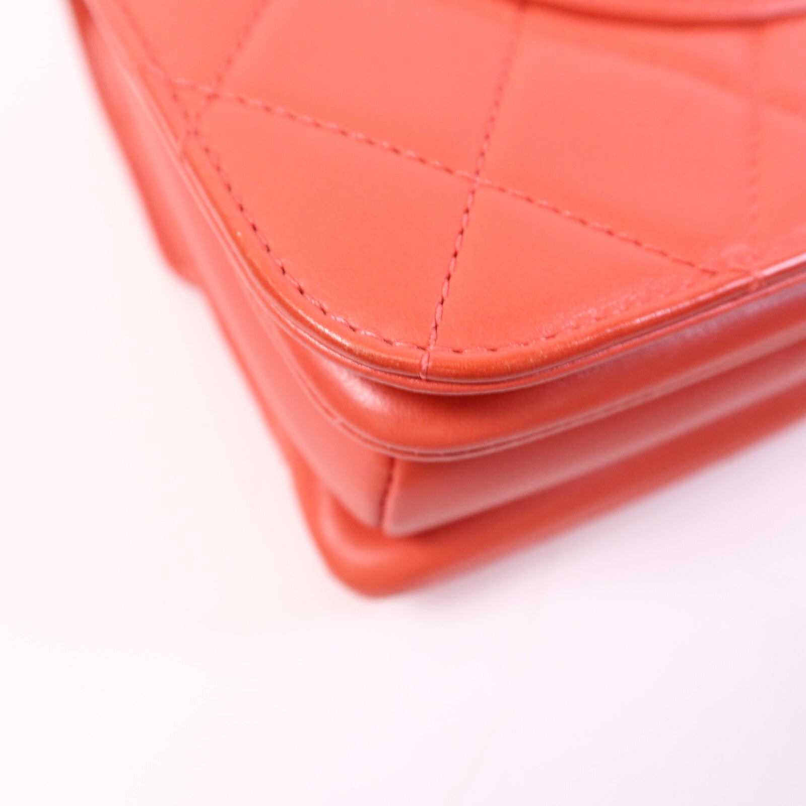 CHANEL 牛皮皮革Shoulder Bag金扣肩背袋