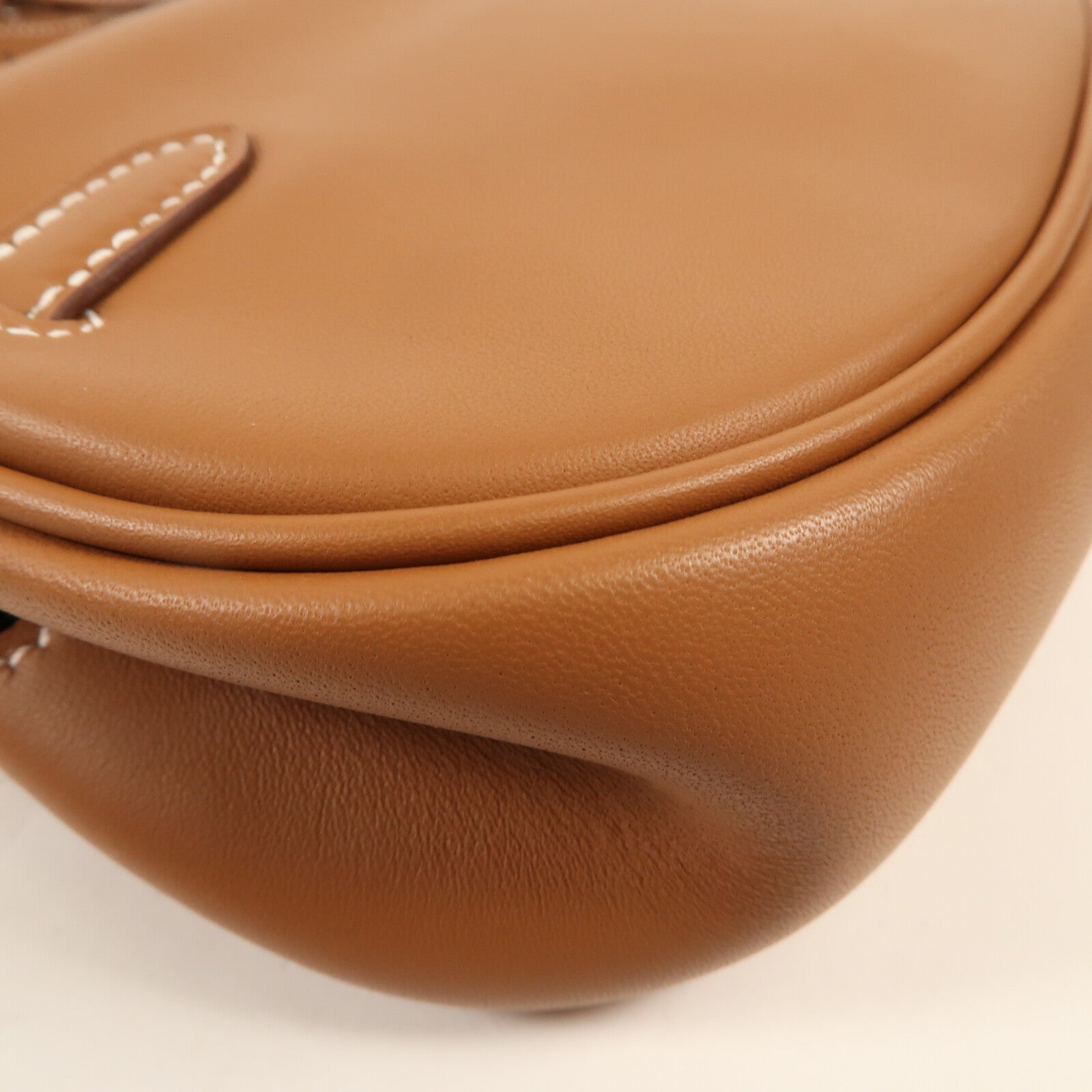 HERMES Vache Liegee皮革Kelly Moove銀扣肩背袋Gold
