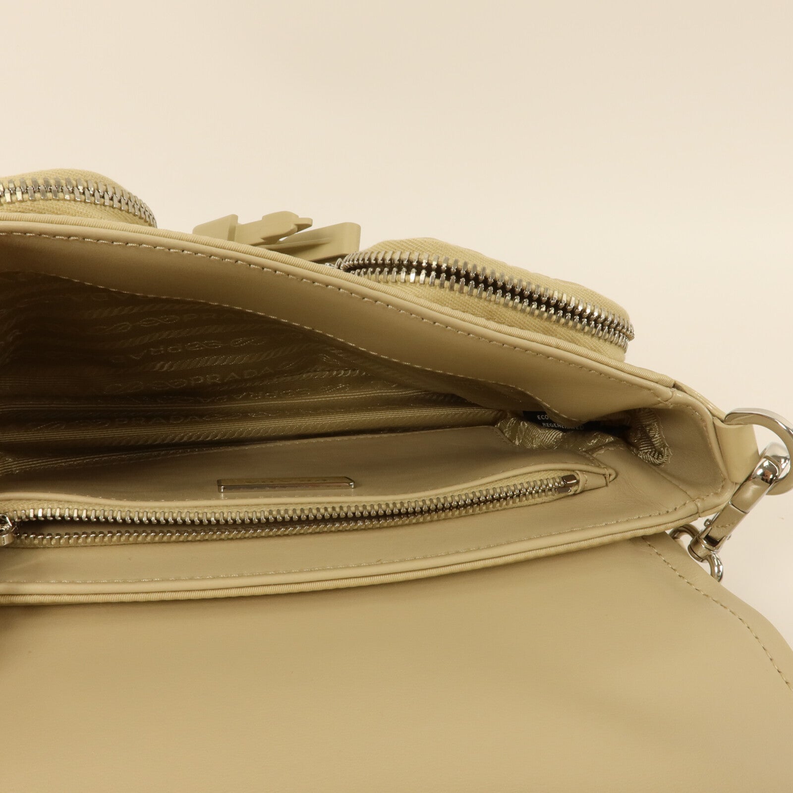 PRADA 尼龍Re-Nylon Prada Pocket肩背袋