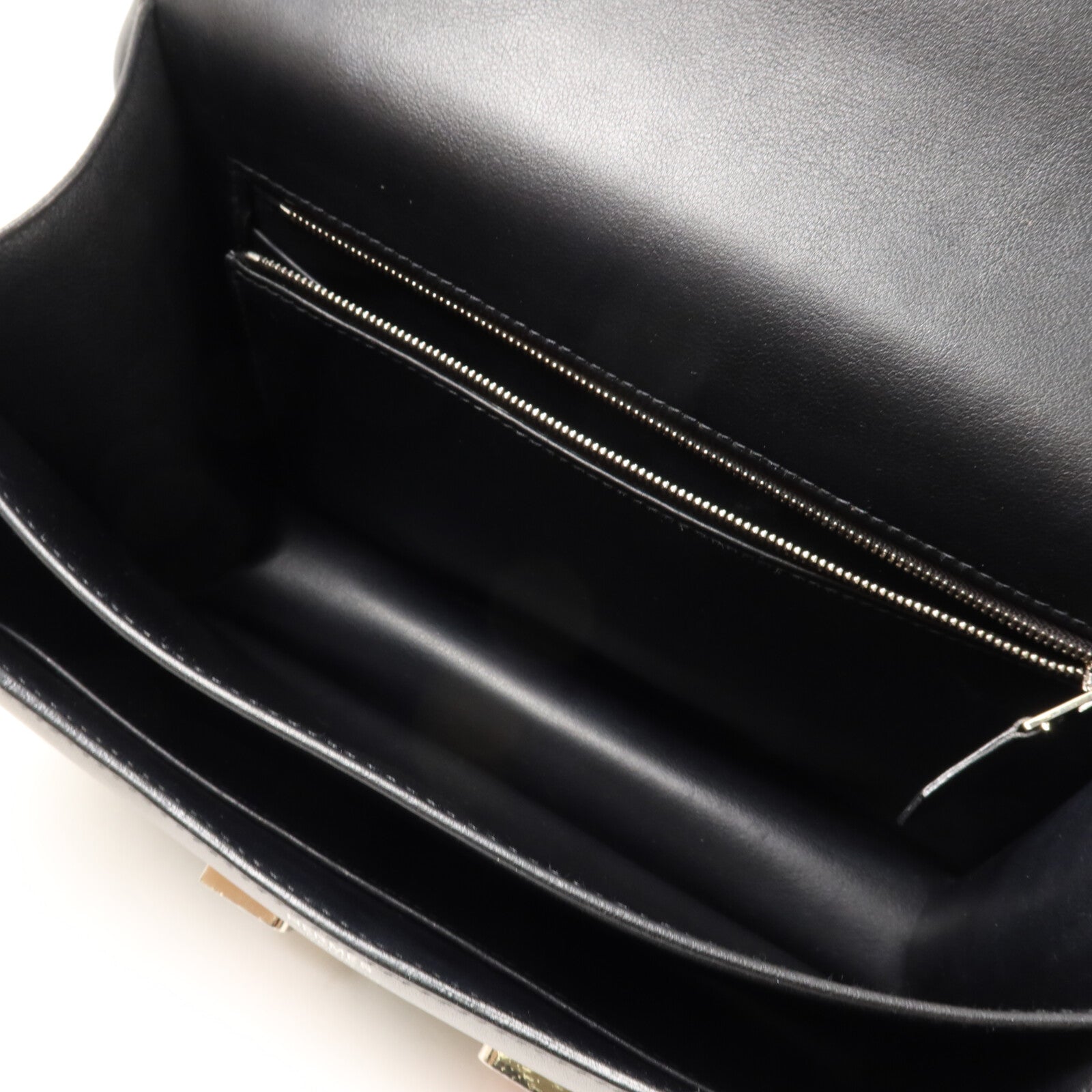 HERMES Swift皮革Constance 24肩背袋Noir