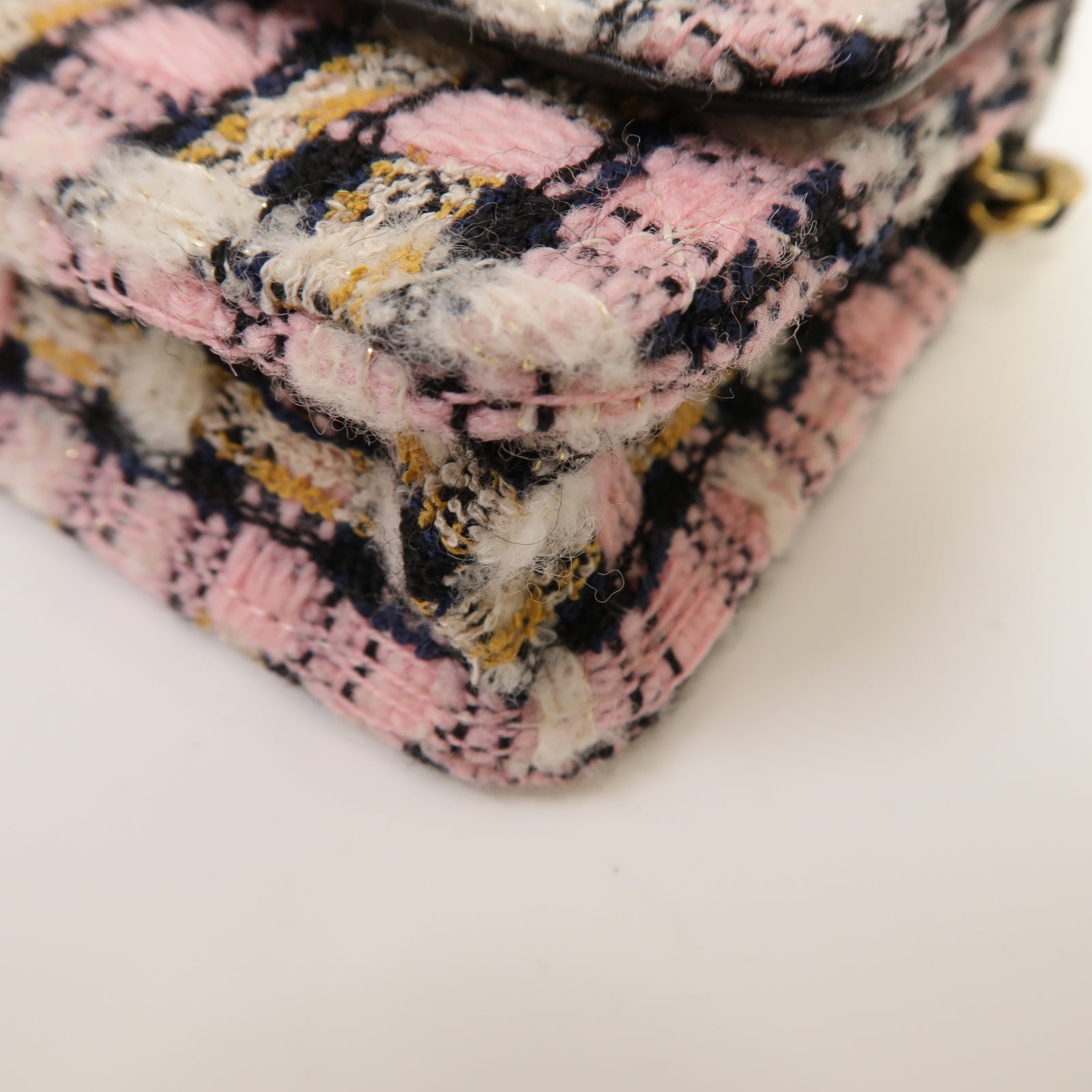 CHANEL 斜紋軟呢Chain Shoulder Bag金扣鏈帶肩背袋粉紅色