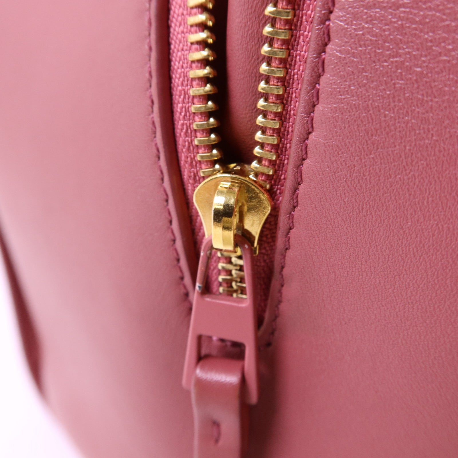 LOEWE 牛皮皮革Hammock Small金扣手挽肩背兩用袋