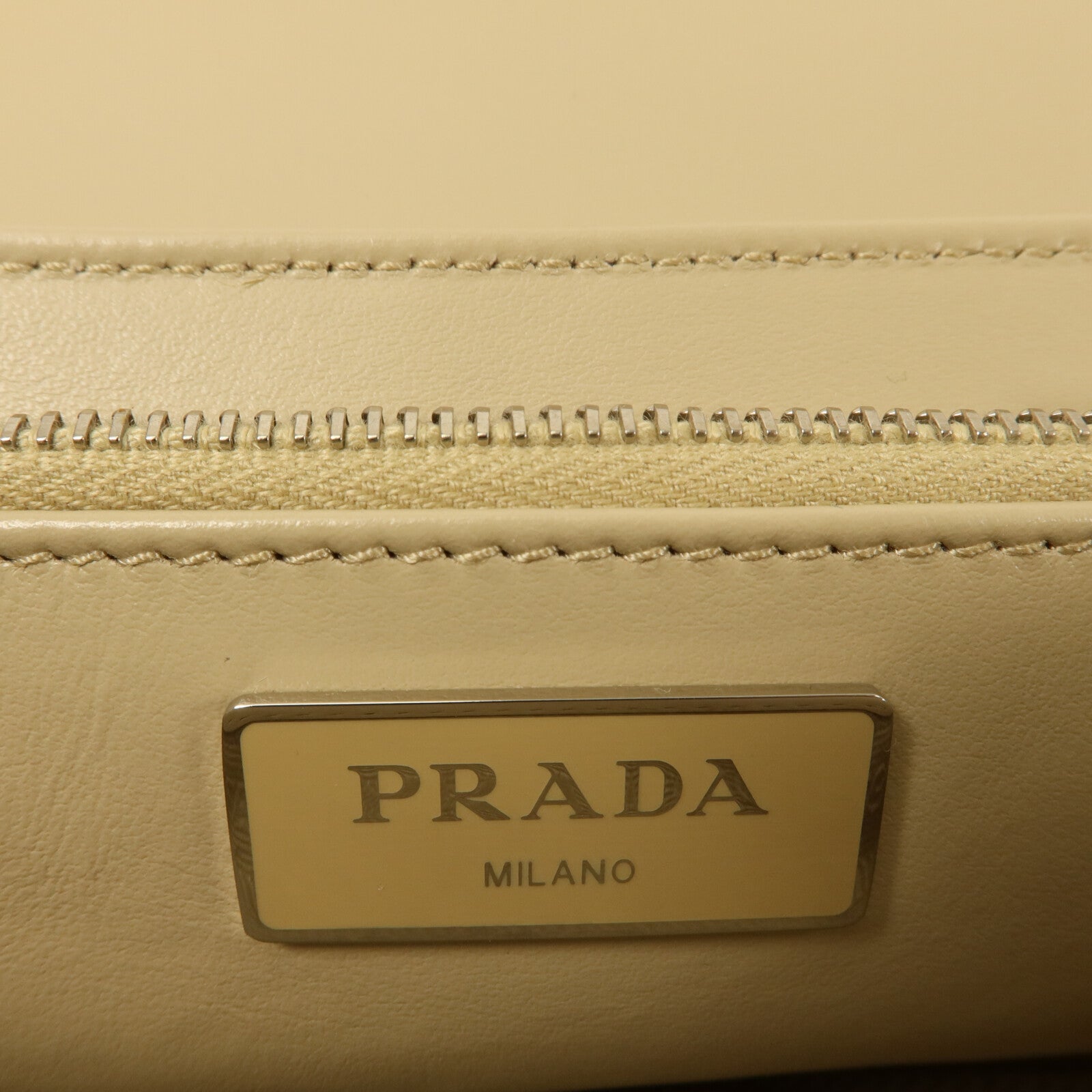 PRADA 尼龍Re-Nylon Prada Pocket肩背袋