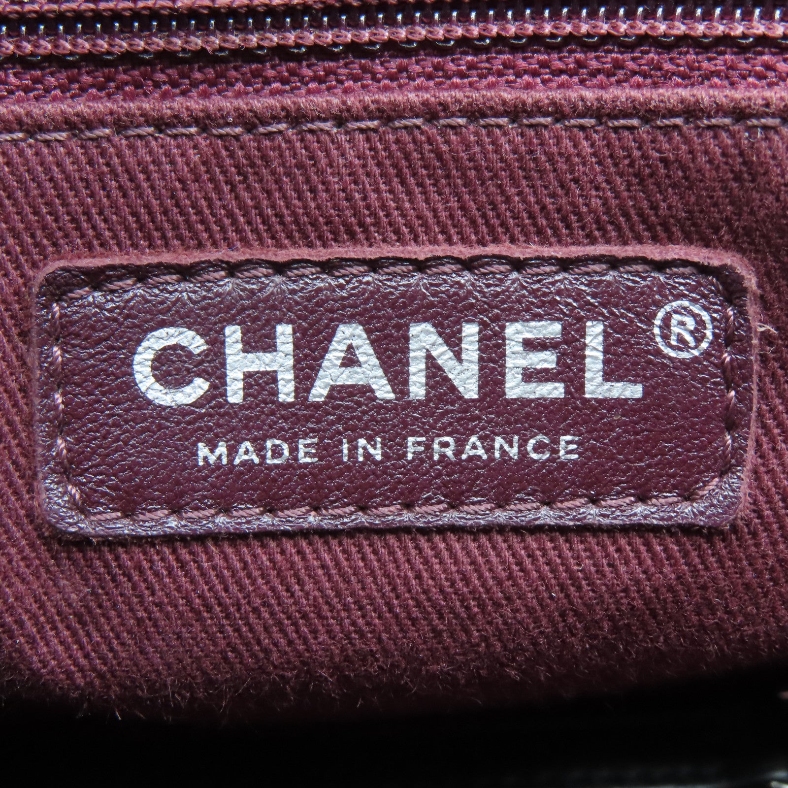 CHANEL **【激減優惠】斜紋漆皮皮革Chain Shoulder銀扣鏈帶肩背袋黑色