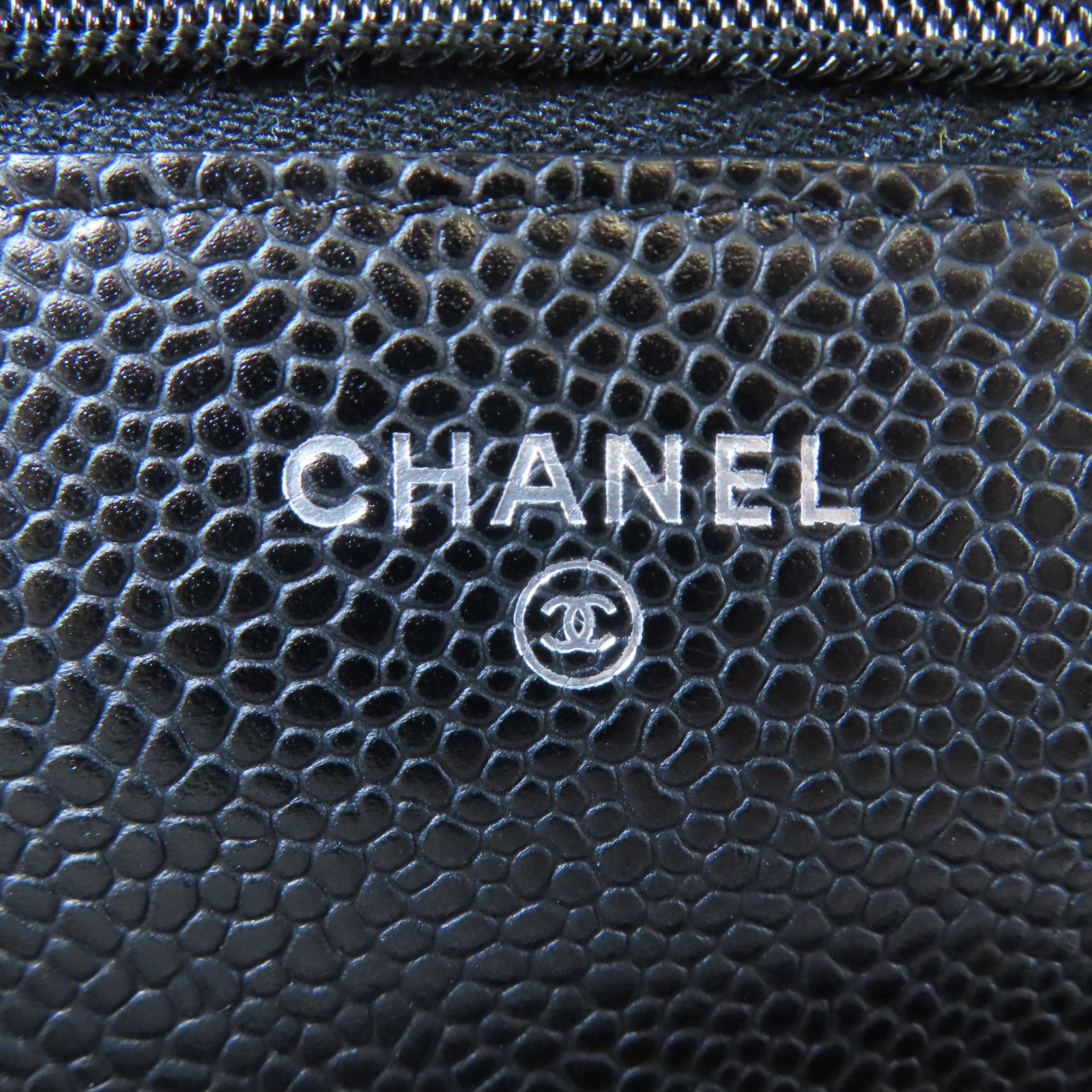 CHANEL 菱格Caviar皮革WOC銀扣鏈帶肩背袋黑色