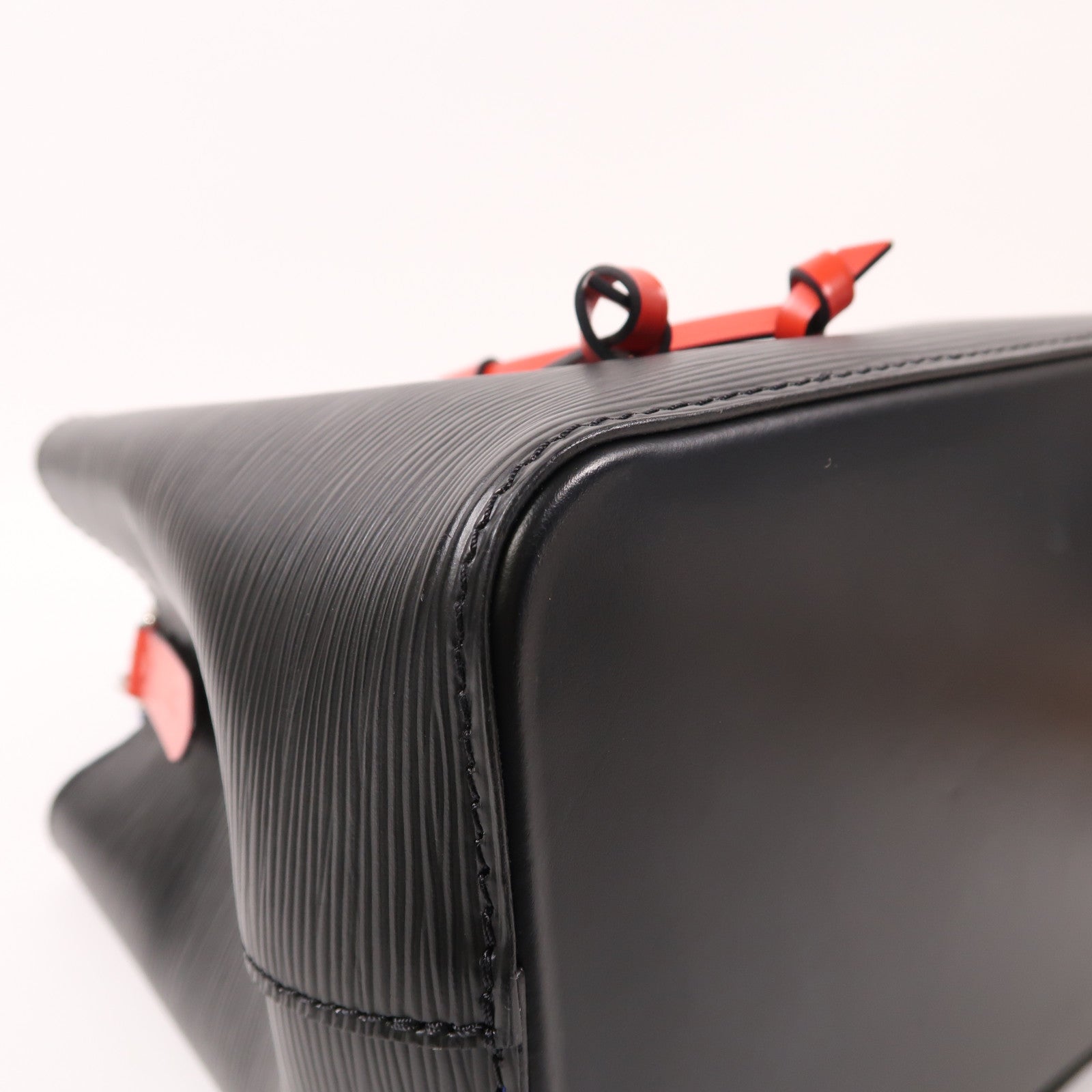 LOUIS VUITTON Epi Neo Noe BB銀扣手挽肩背兩用袋