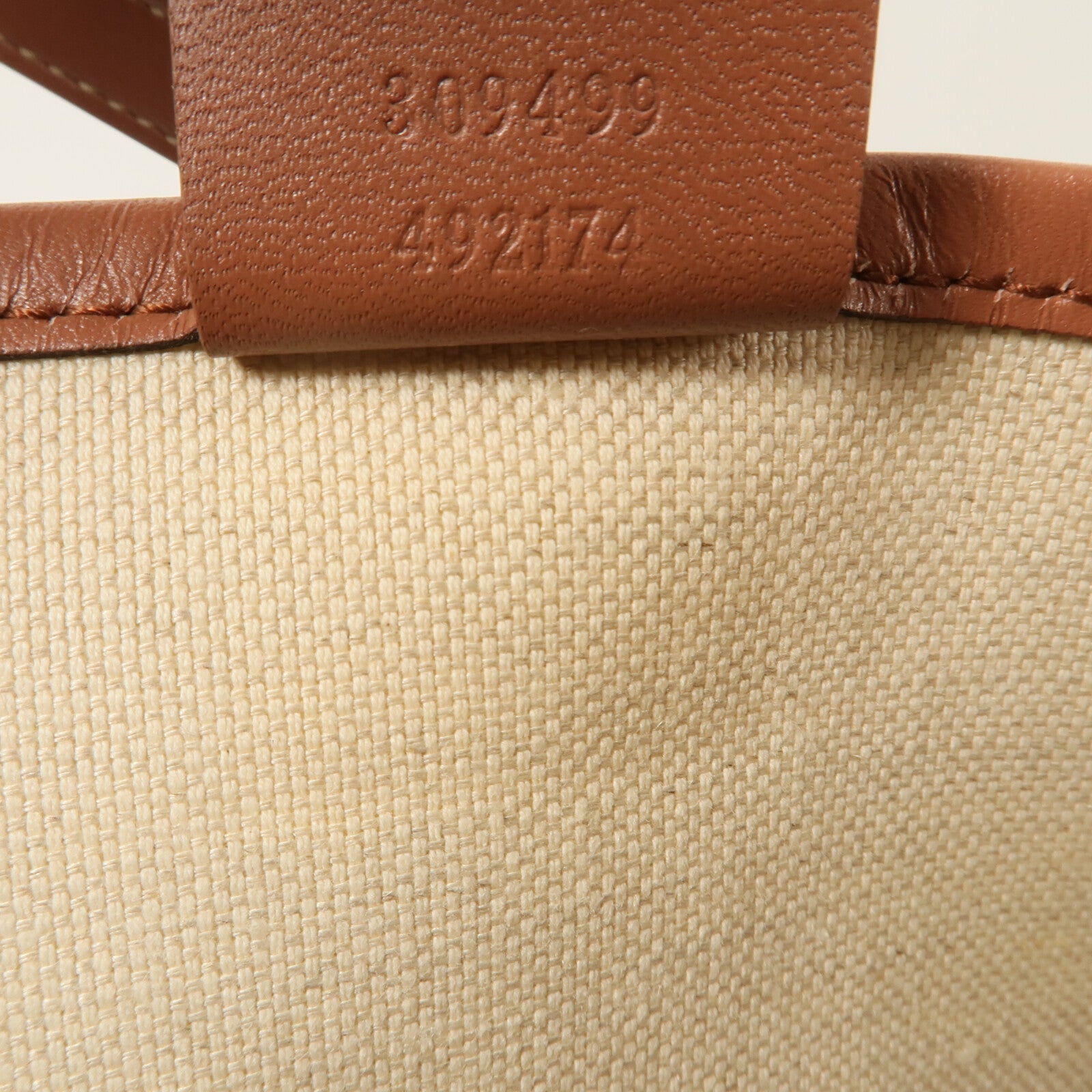 GUCCI 塗層帆布GG Supreme Star Tote手挽袋