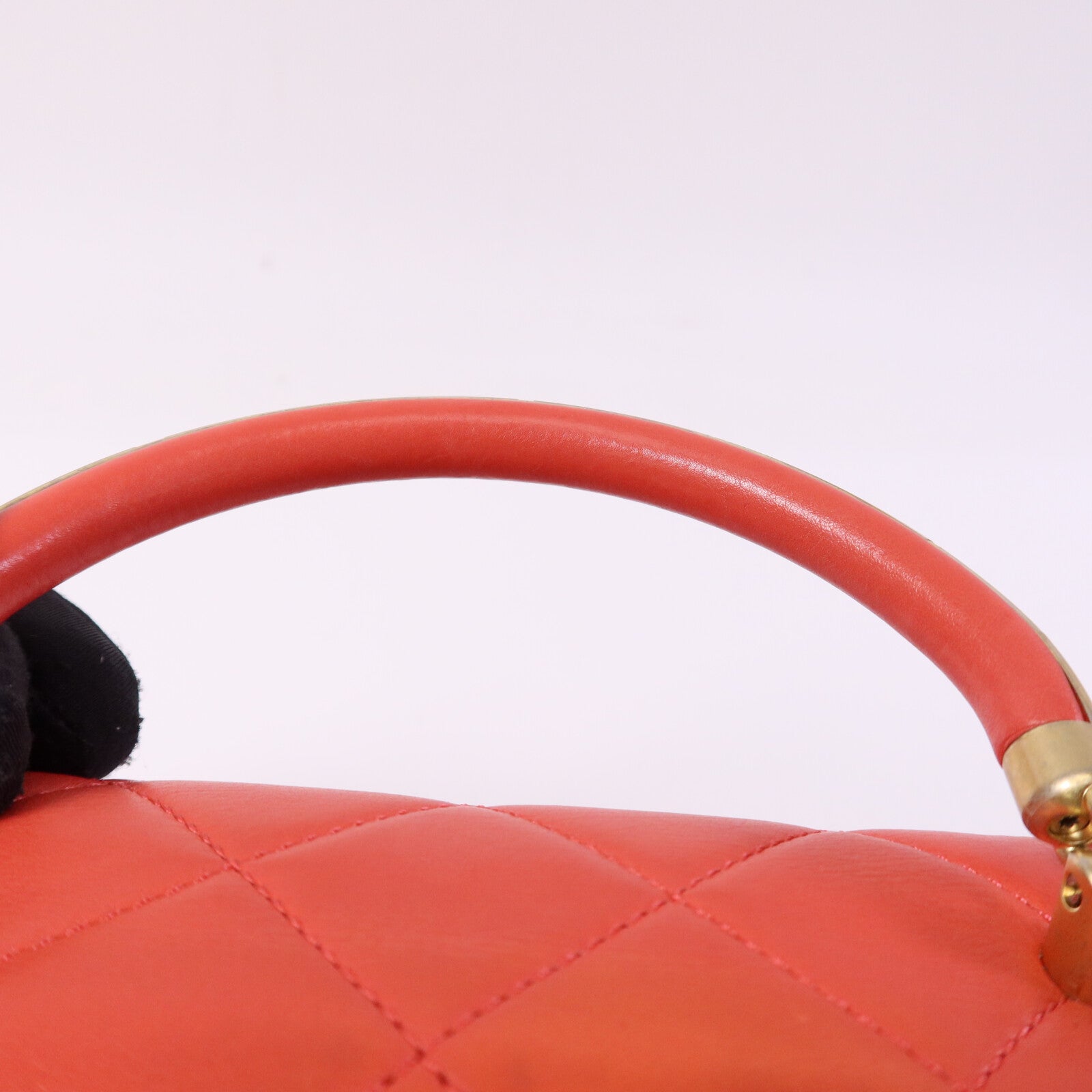 CHANEL 牛皮皮革Shoulder Bag金扣肩背袋