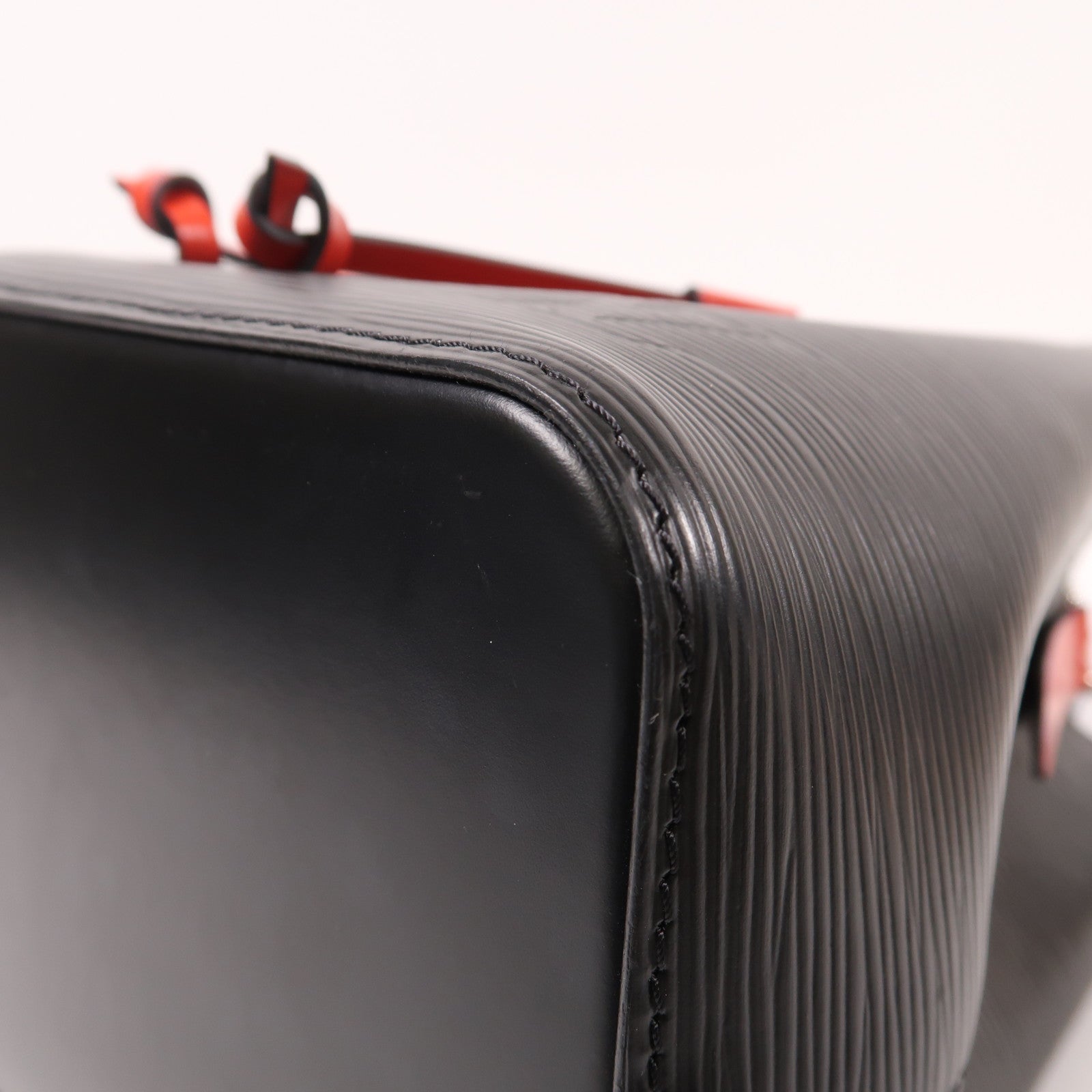 LOUIS VUITTON Epi Neo Noe BB銀扣手挽肩背兩用袋