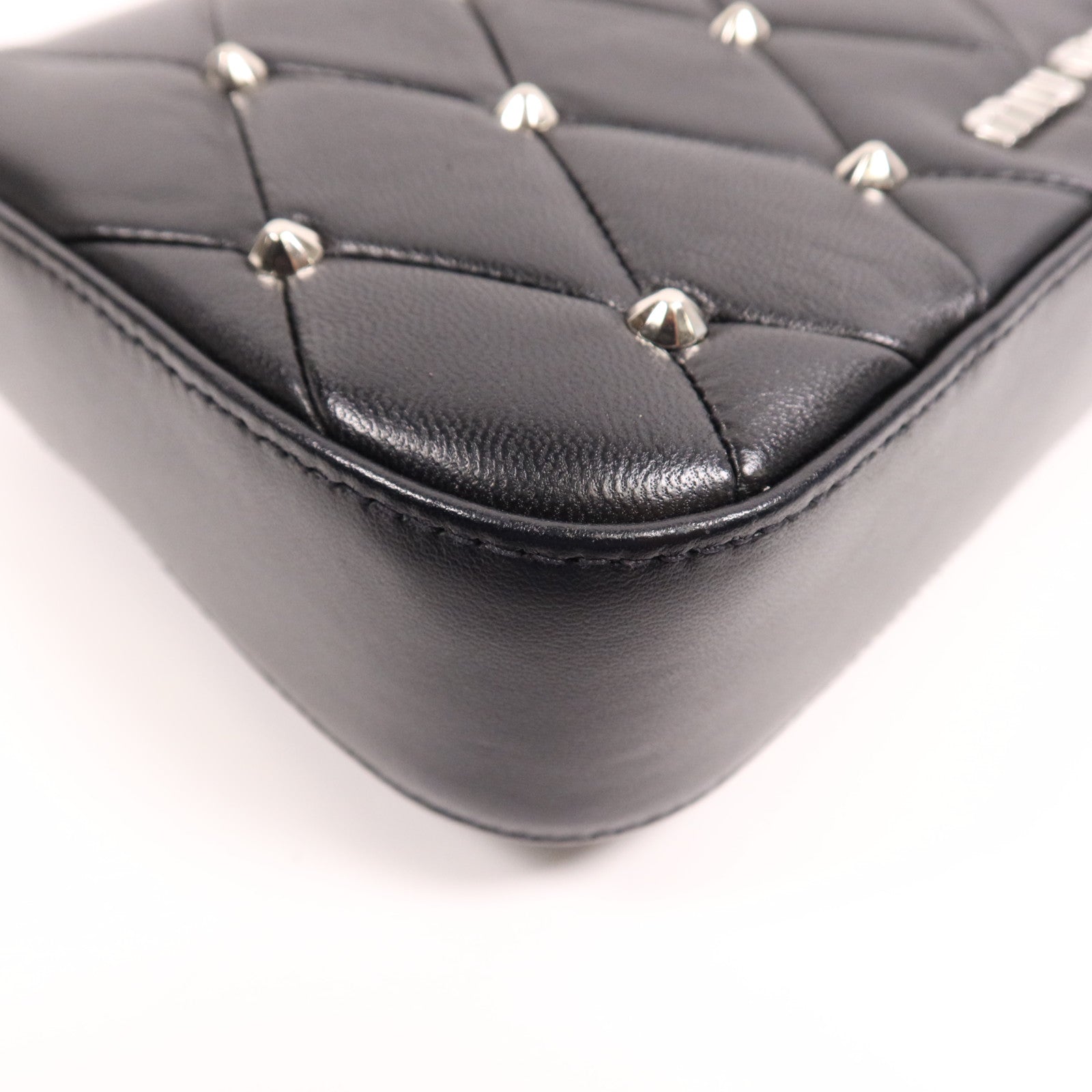 Miu Miu 羊皮皮革Chain Shoulder銀扣鏈帶肩背袋