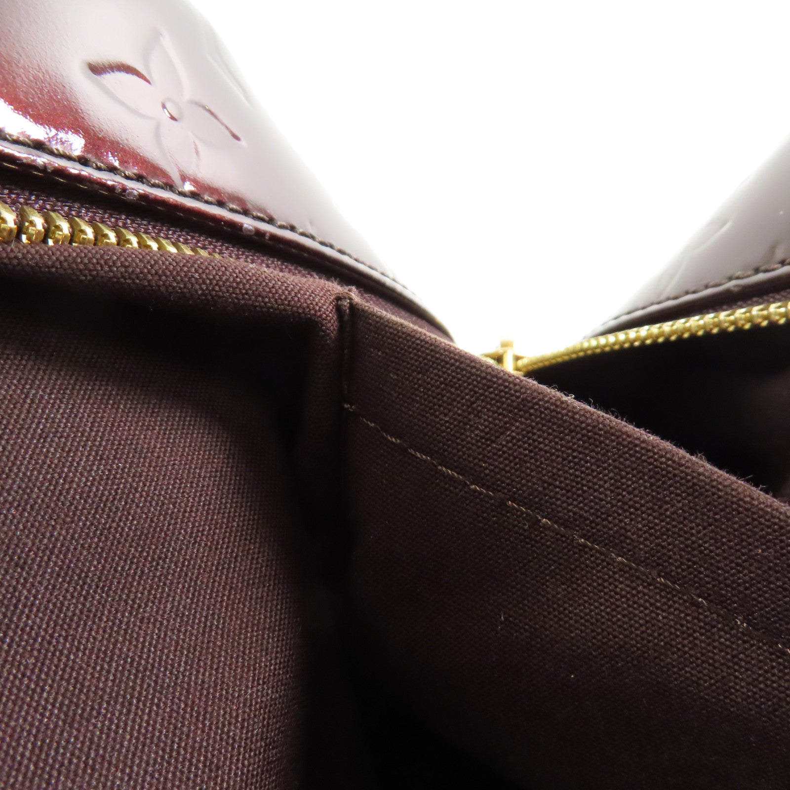 LOUIS VUITTON Vernis Summit Drive金扣手挽袋