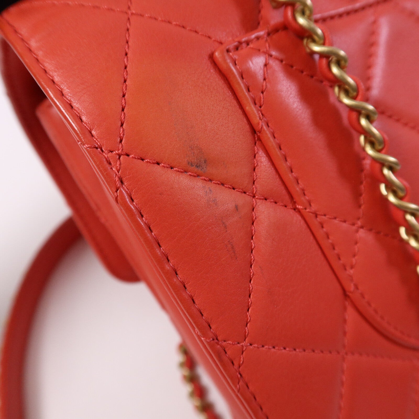 CHANEL 牛皮皮革Shoulder Bag金扣肩背袋