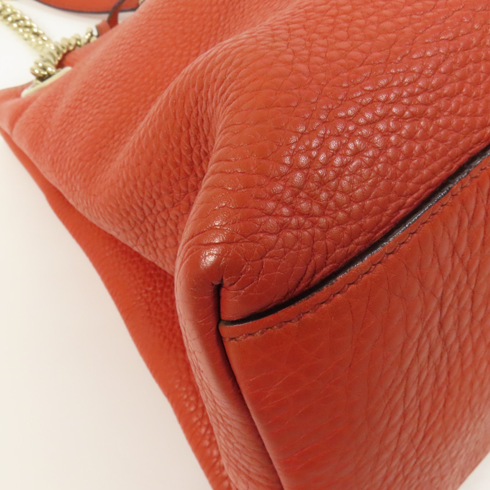 GUCCI 牛皮皮革Soho Pebbled金扣肩背袋