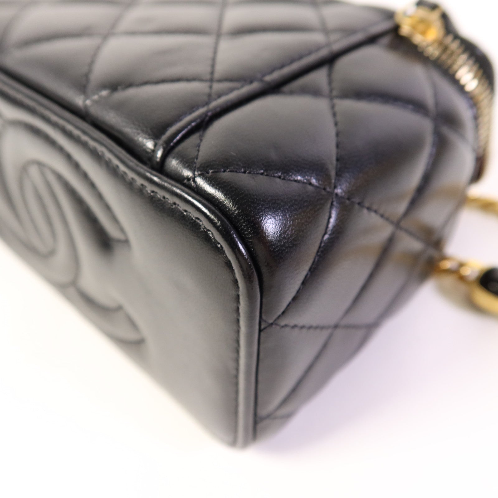 CHANEL 羊皮皮革Vanity Bag金扣鏈帶肩背袋