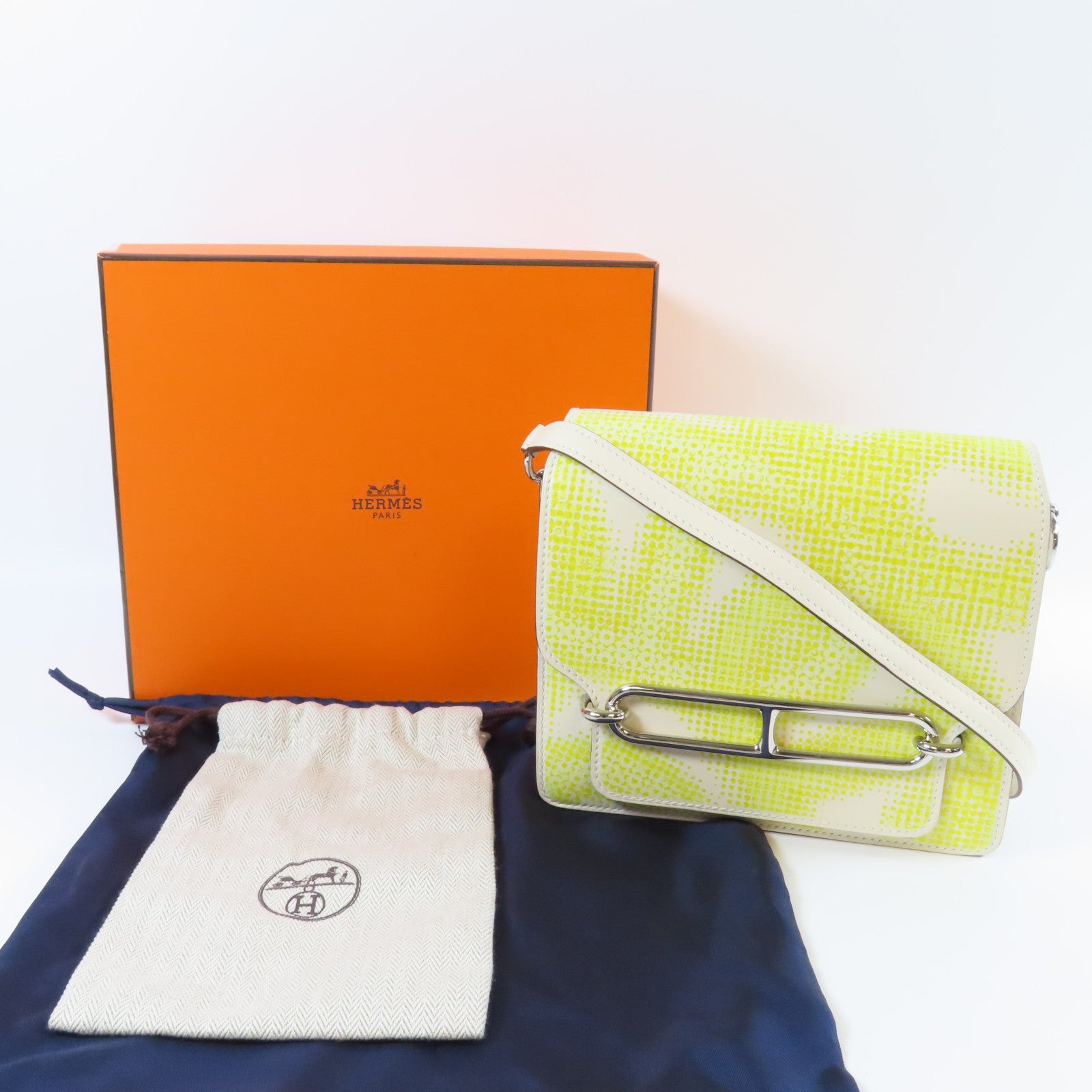 HERMES 【激減優惠】Swift皮革Mini Roulis Circuit銀扣肩背袋Nata奶油白色/Lime萊姆色