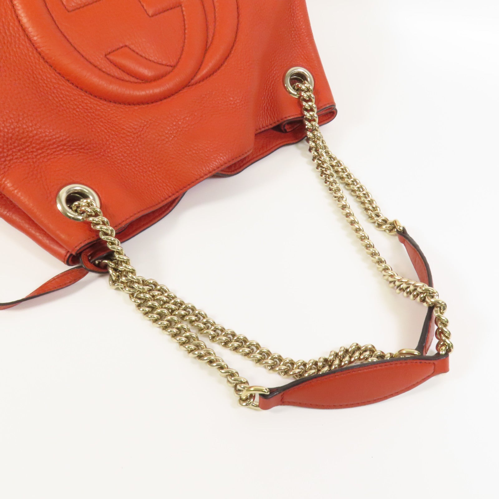 GUCCI 牛皮皮革Soho Pebbled金扣肩背袋