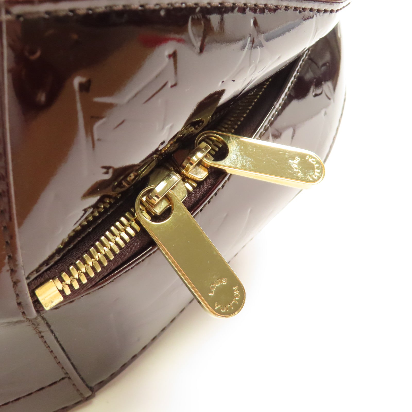 LOUIS VUITTON Vernis Summit Drive金扣手挽袋