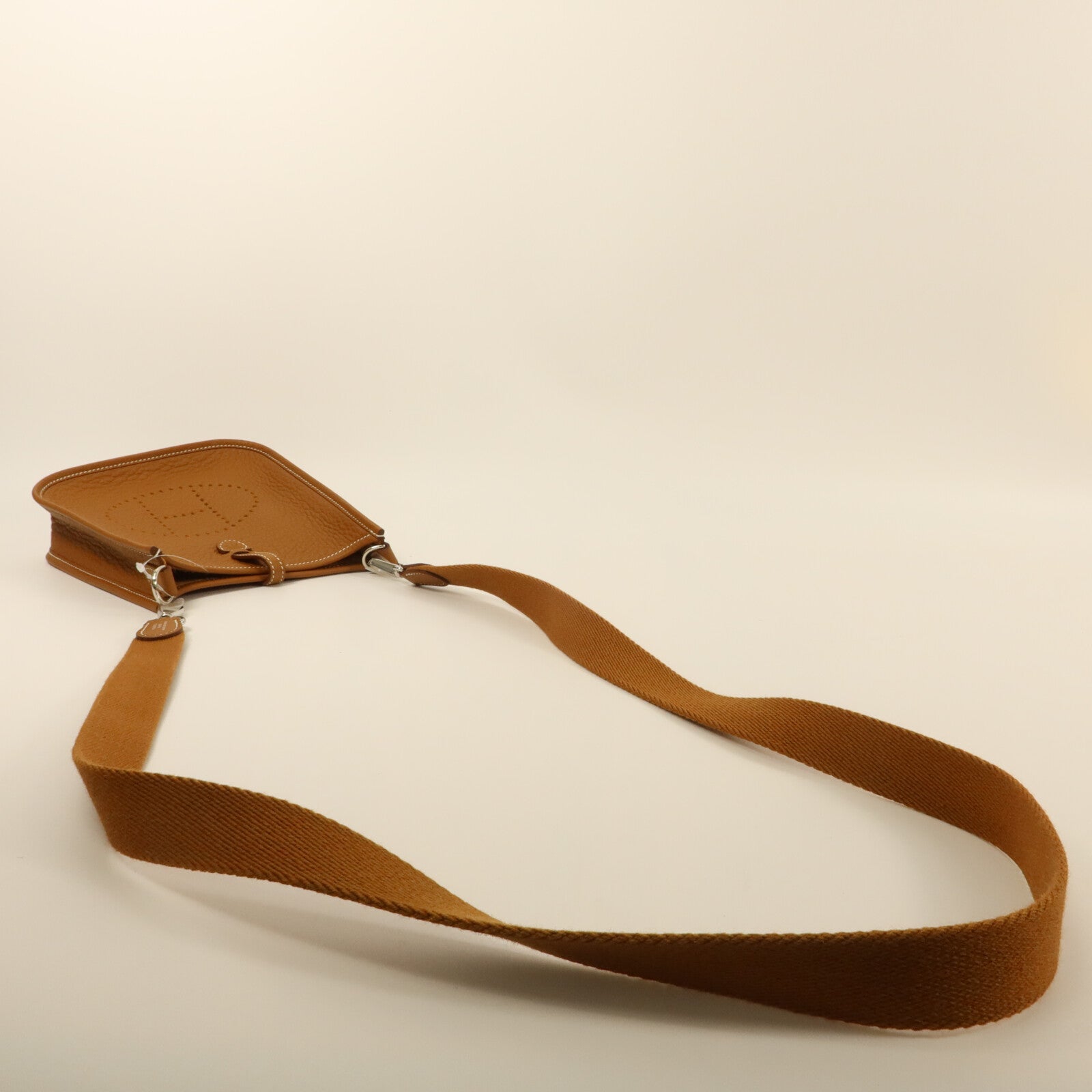 HERMES Clemence皮革Evelyne TPM肩背袋Gold