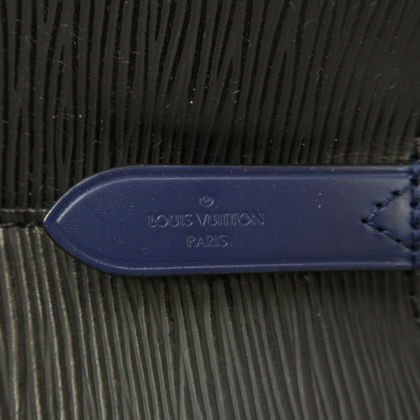 LOUIS VUITTON 【激減優惠】Epi Neo Noe銀扣手挽肩背兩用袋黑色/白色/紅色