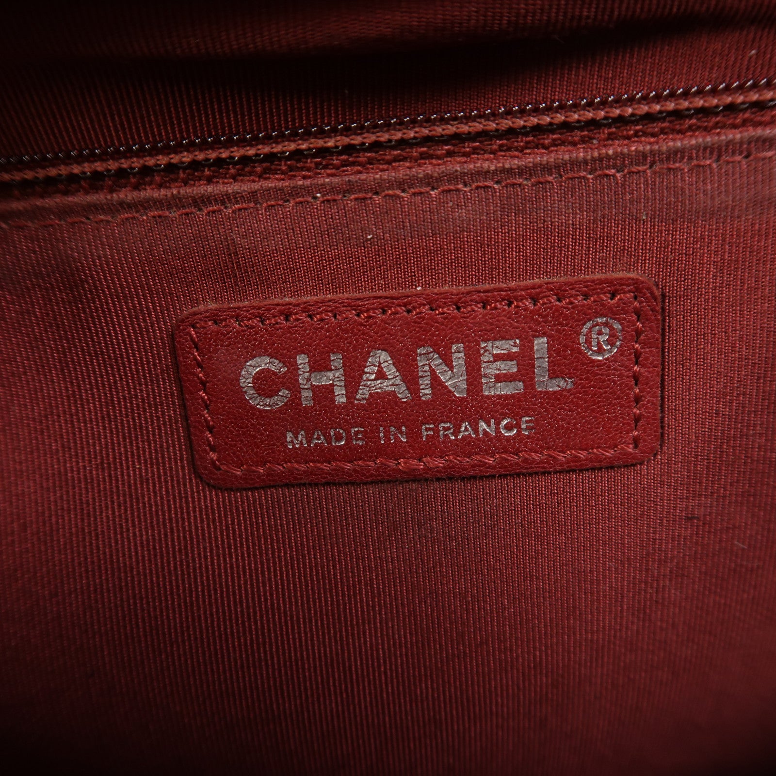 CHANEL 牛皮皮革Boy 28銀扣鏈帶肩背袋