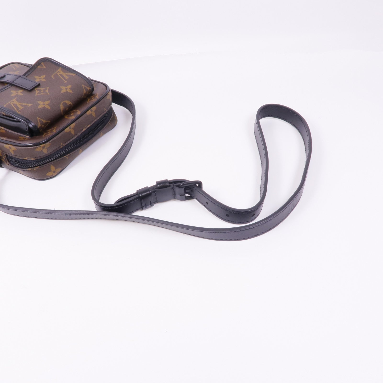 LOUIS VUITTON Monogram Macassar Christopher Wearable Wallet肩背袋