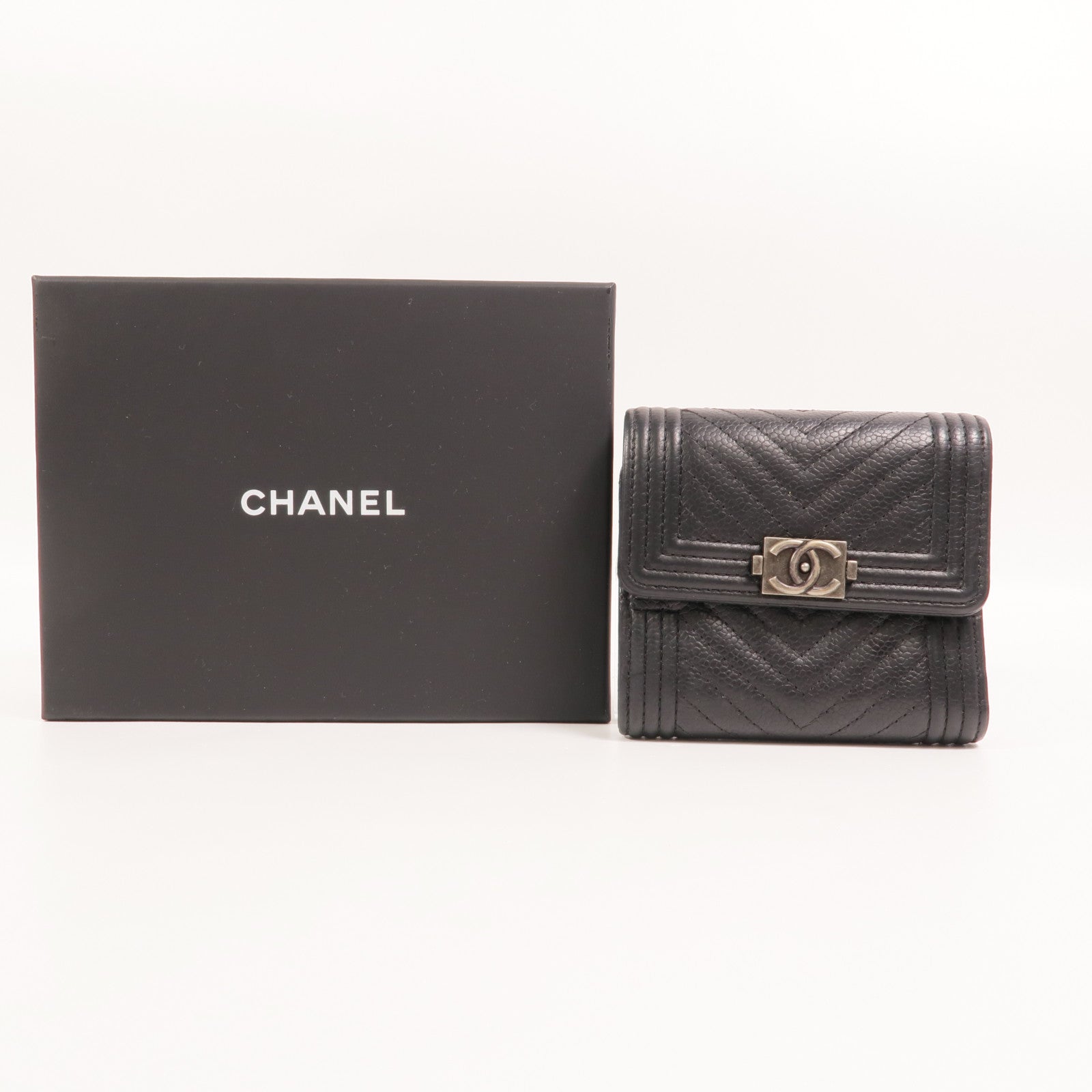CHANEL 牛皮皮革Boy Wallet錢包