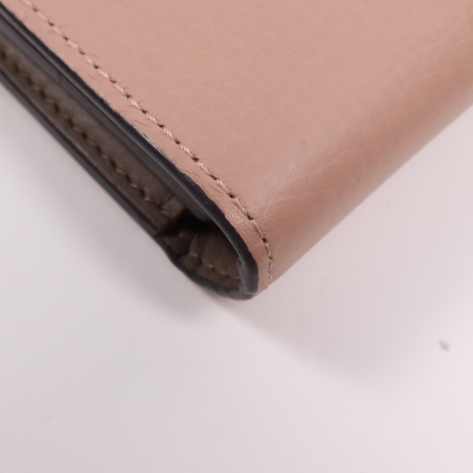 LOUIS VUITTON Taurillon皮革Capucines Compact銀扣錢包