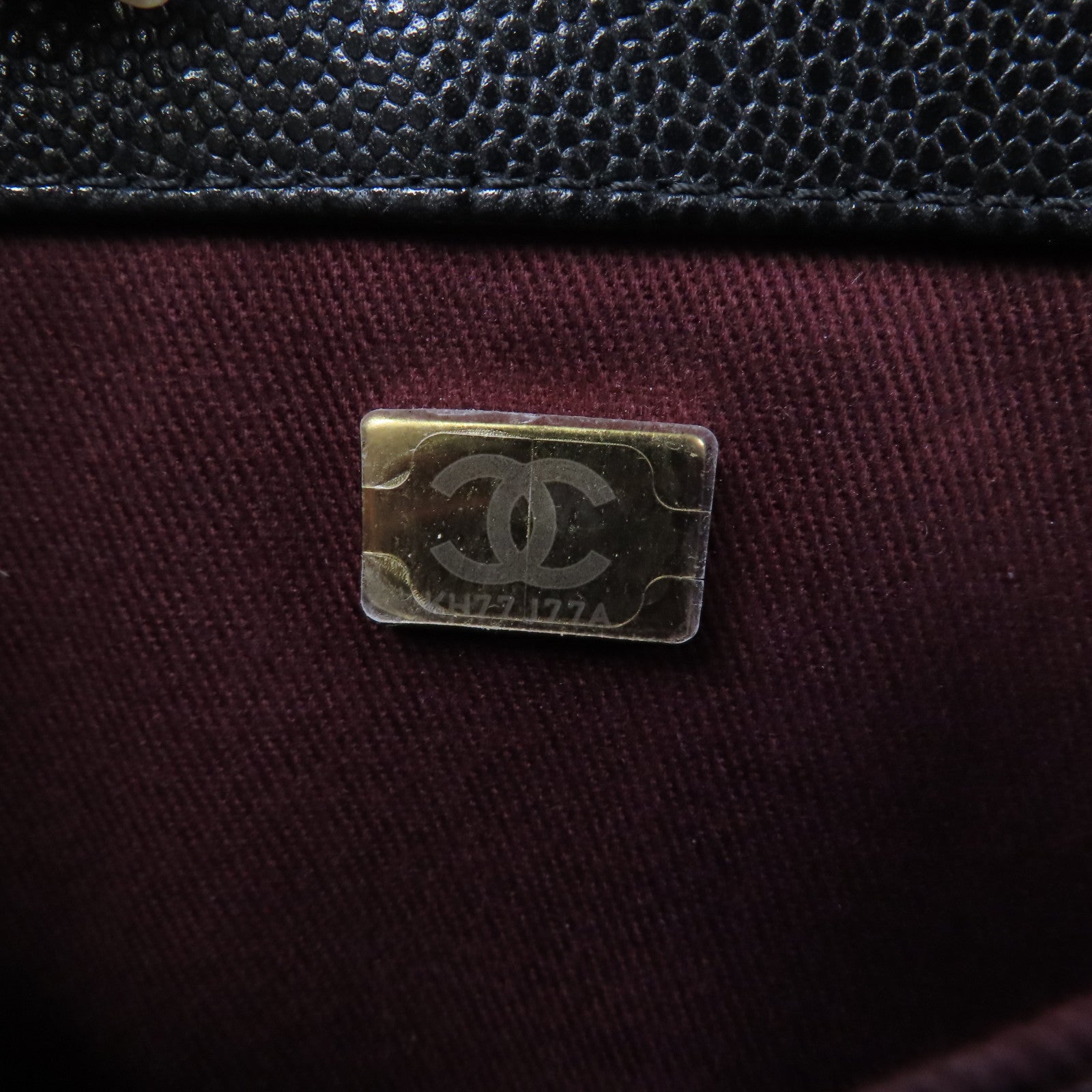 CHANEL 菱格Caviar皮革Chain Shoulder金扣鏈帶手挽肩背兩用袋黑色