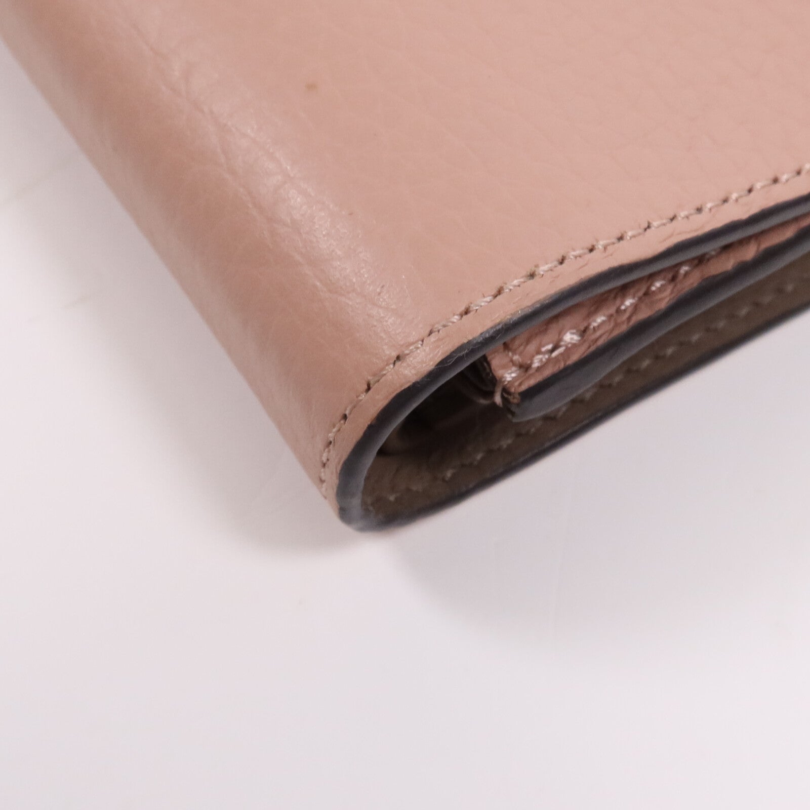 LOUIS VUITTON Taurillon皮革Capucines Compact銀扣錢包