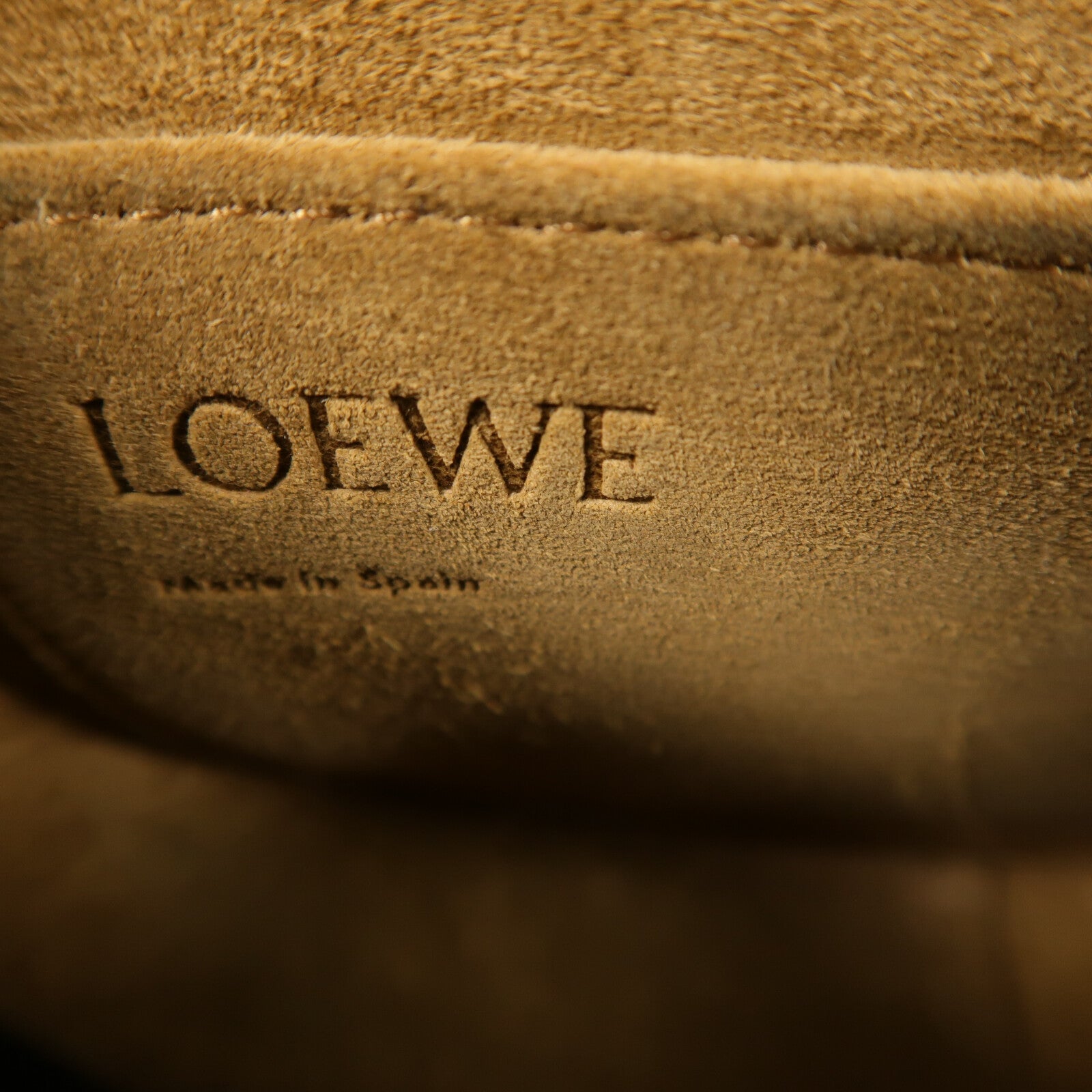 LOEWE 牛皮皮革Mini Gate金扣肩背袋