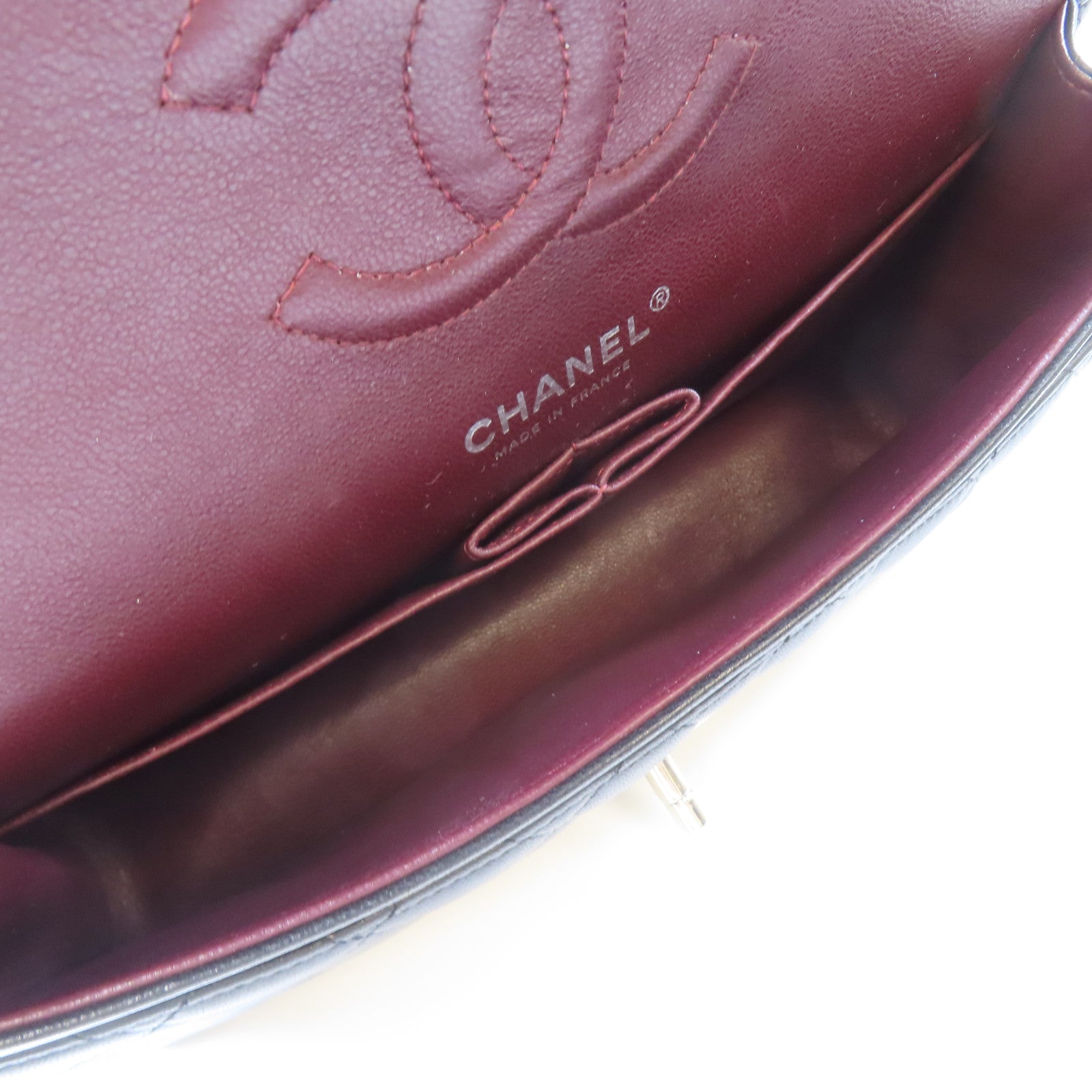 CHANEL 菱格羊皮皮革Classic Flap 25銀扣鏈帶肩背袋黑色
