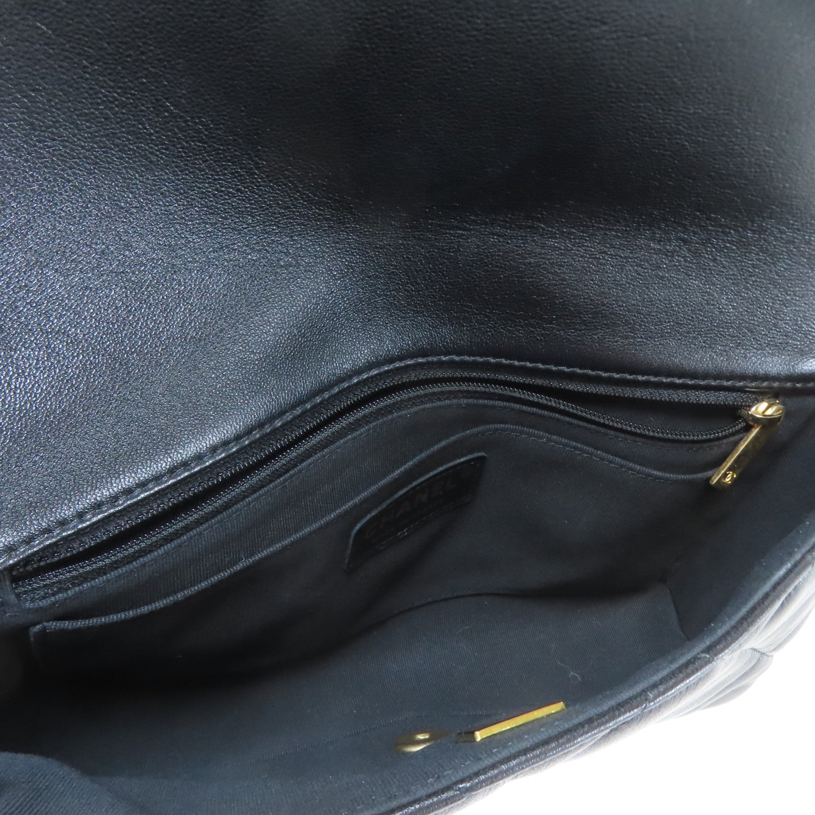 CHANEL 【激減優惠】菱格羊皮皮革19 Chain Shoulder Bag金扣鏈帶肩背袋黑色