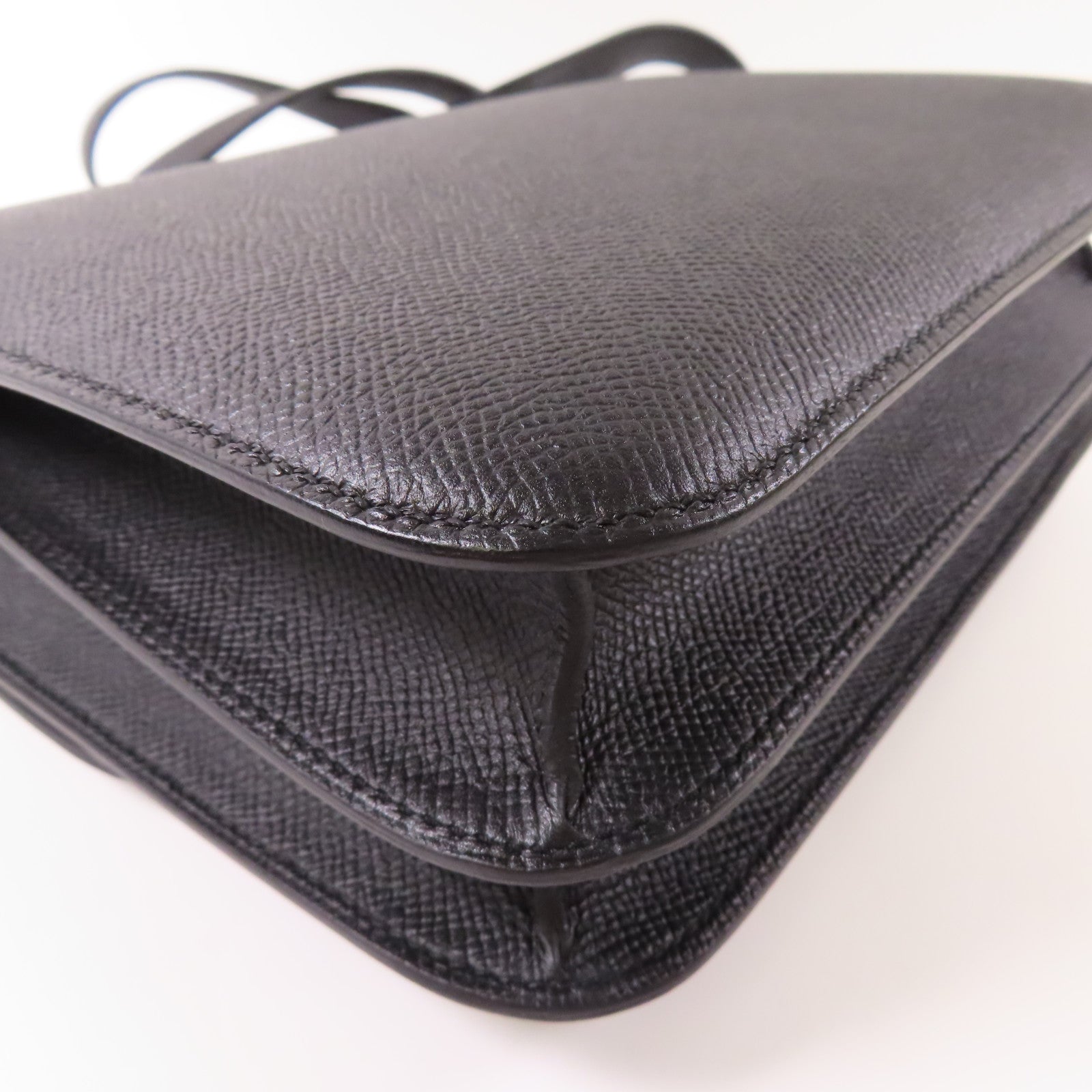 HERMES Epsom皮革Constance 24金扣肩背袋Noir