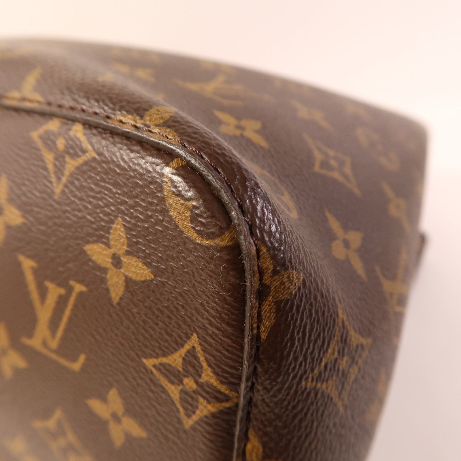LOUIS VUITTON Monogram Neo Noe Bucket Bag金扣肩背袋Coquelicot