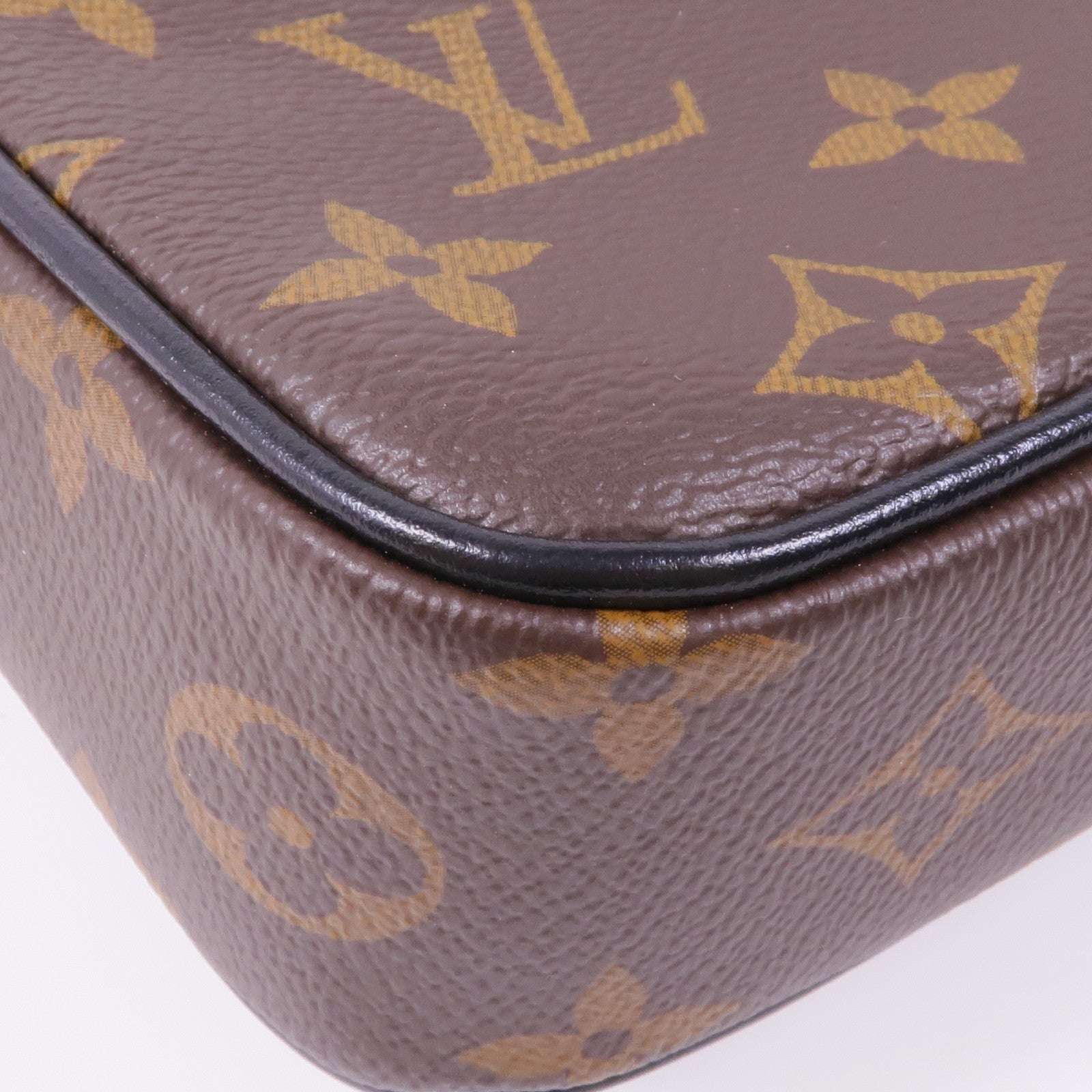 LOUIS VUITTON Monogram Macassar Christopher Wearable Wallet肩背袋