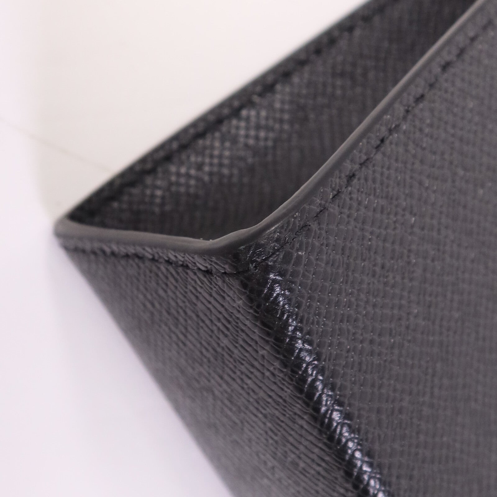 LOUIS VUITTON Taiga Pochette Voyage銀扣手拿包