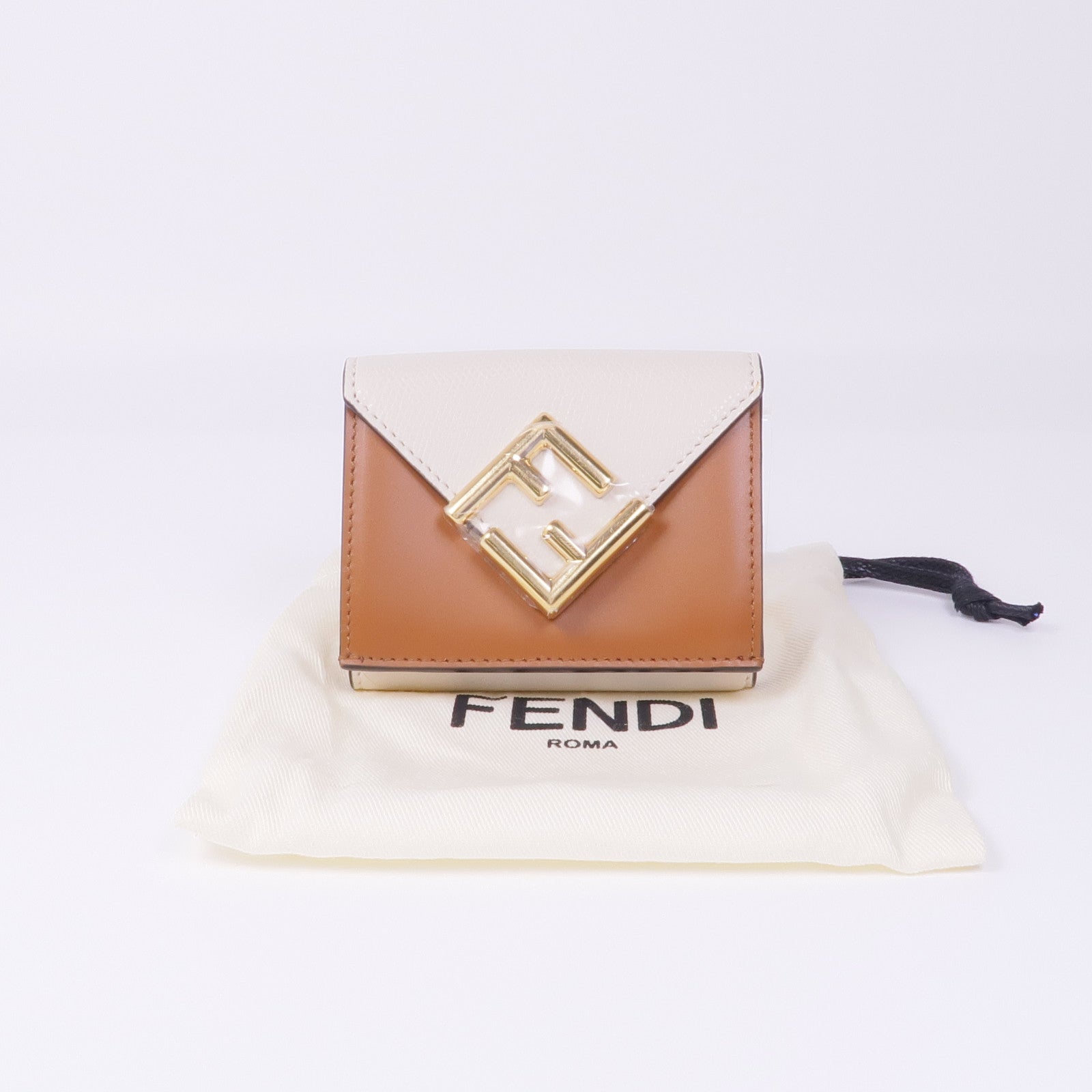 FENDI 牛皮皮革Tri-Fold Wallet金扣錢包