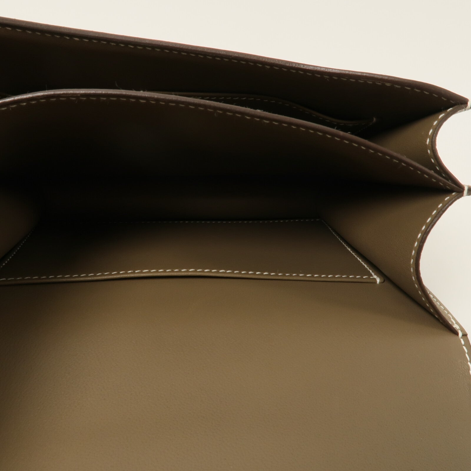 HERMES Epsom皮革Constance Mini肩背袋Etoupe