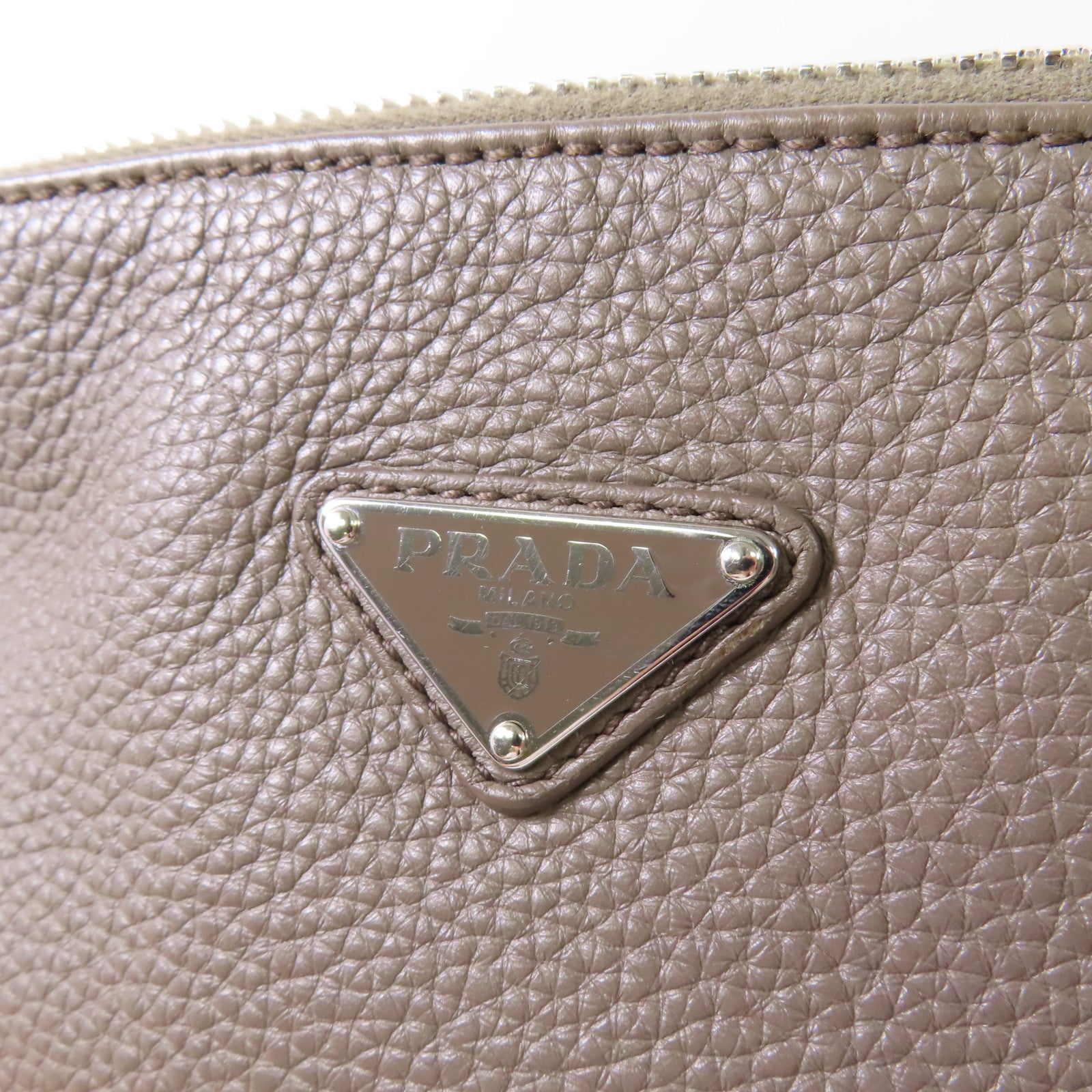 PRADA 牛皮皮革Shoulder Bag銀扣肩背袋