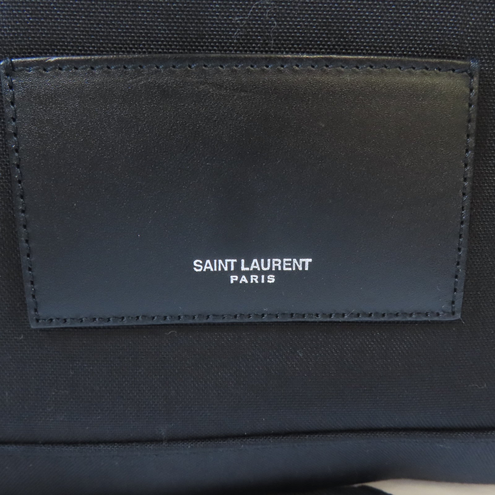 SAINT LAURENT 皮革Backpack銀扣背包黑色