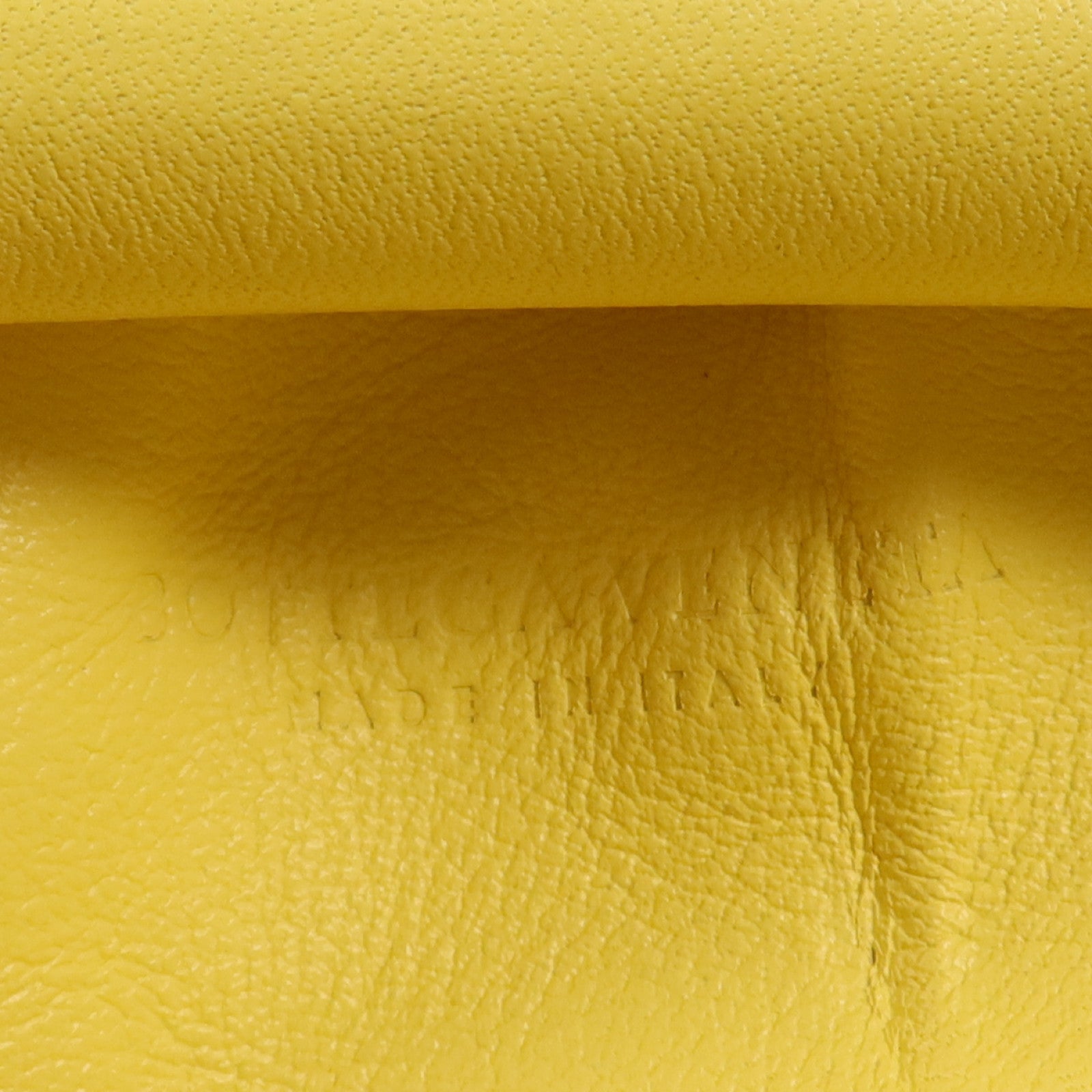 BOTTEGA VENETA 羊皮皮革Pouch Shoulder肩背袋